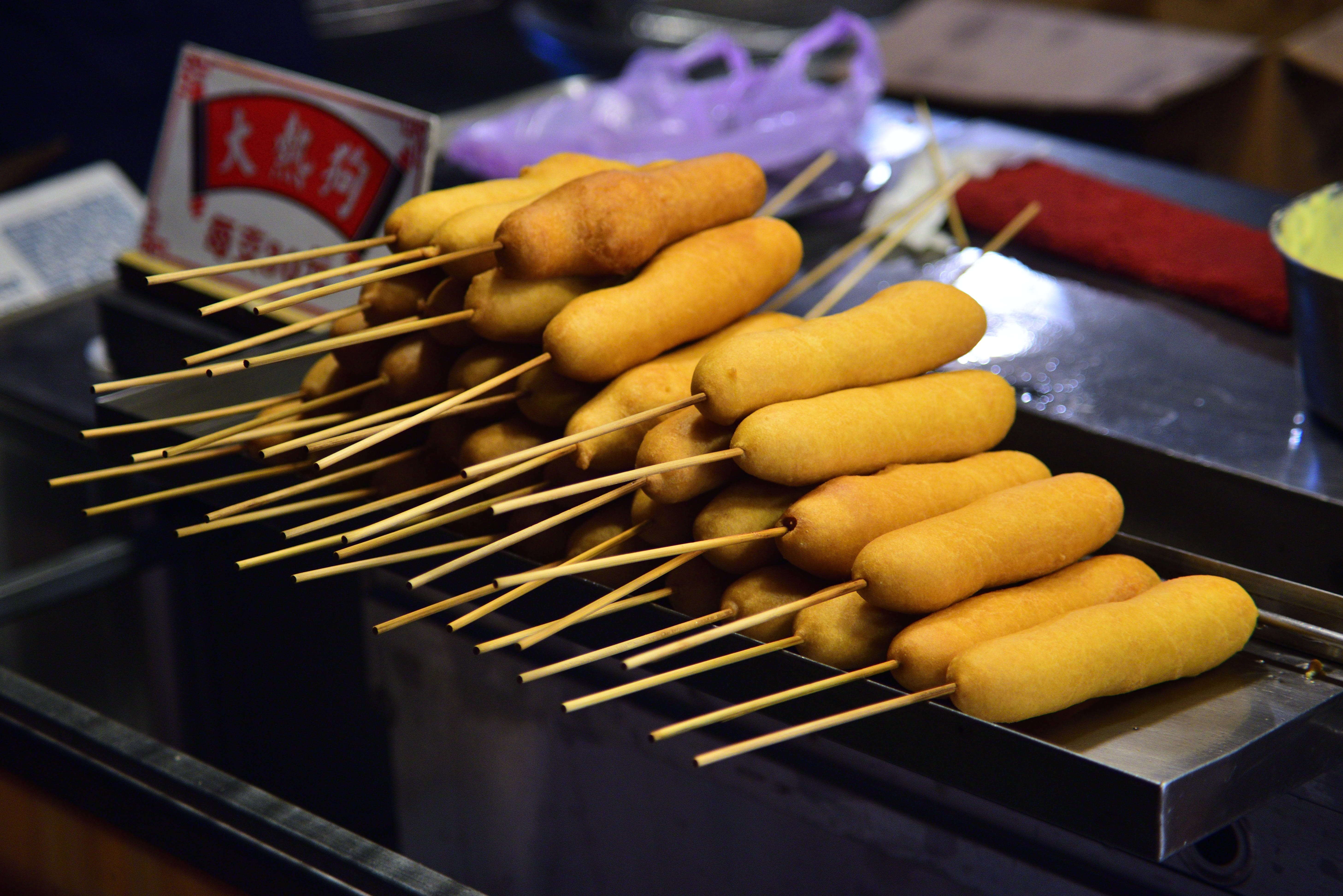 hot dog, focus on foreground, street food, fast food, market, ready-to-eat, close-up, skewer, barbecue, 5K, sausage, tray, snack, no people, business, HD Wallpaper