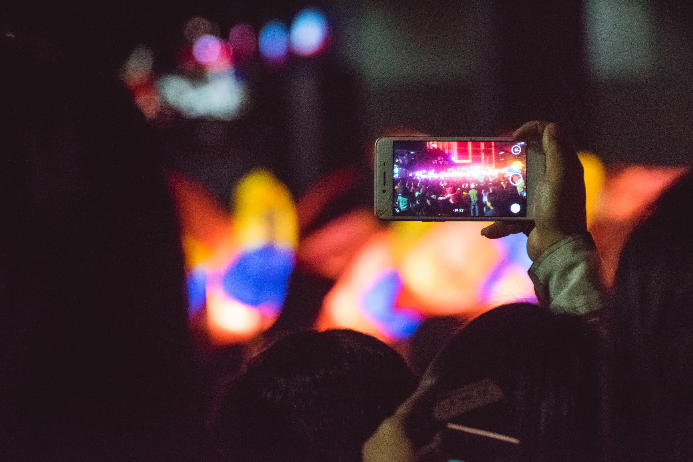 photographing, electronics, phone, group of people, performance, people, music, wireless technology, togetherness, human arm, baguio, taking, excitement, HD Wallpaper