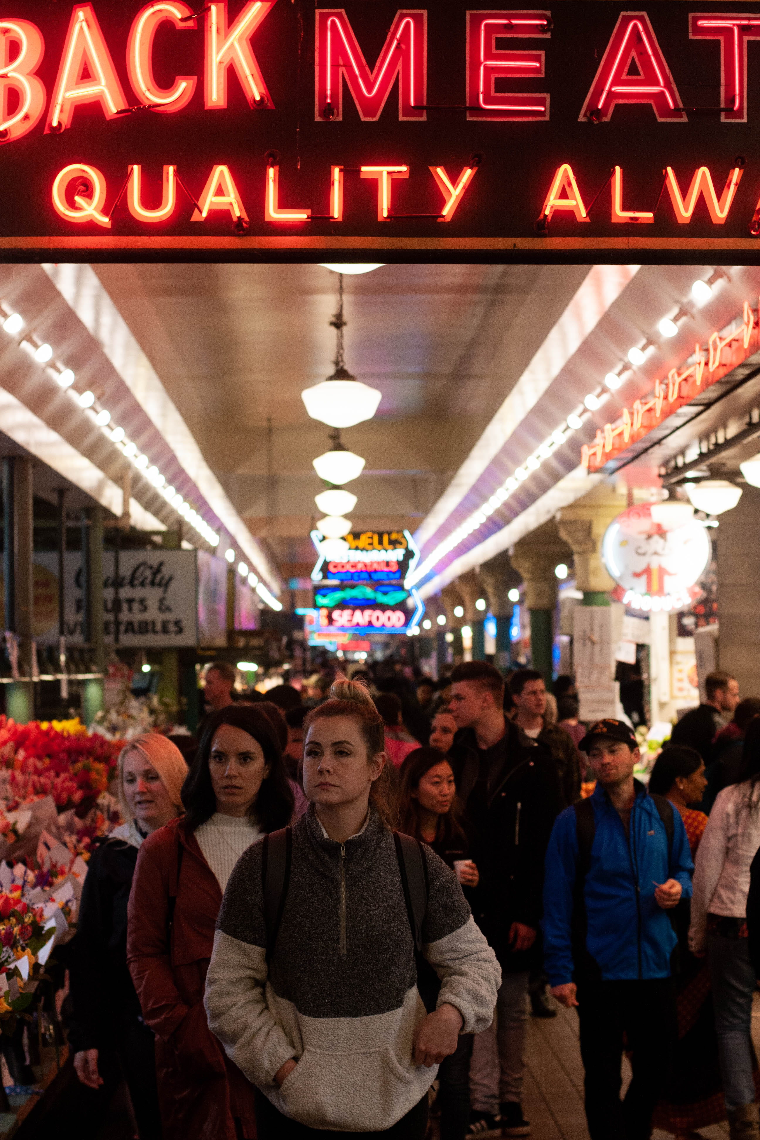 street, group of people, candid, seattle, lifestyles, pike place market, light, lighting equipment, emotion, urban, leisure activity, 4K, neon, arts culture and entertainment, Phone HD Wallpaper