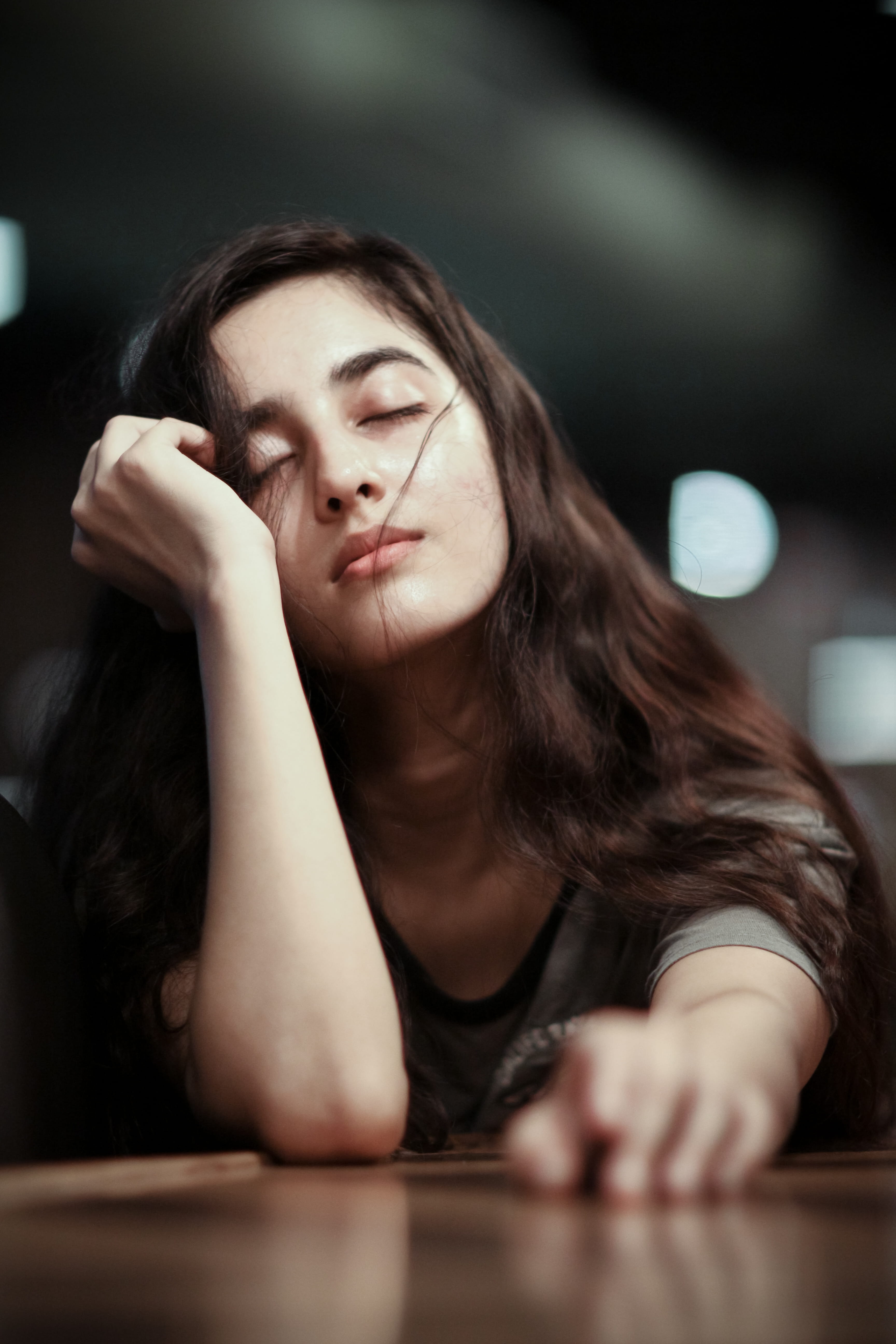 sadness, young women, face, brunette, mumbai, india, leaning, girl, contemplation, 5K, eyes, wooden, style, depression - sadness, adult, rest, model, front view, Phone HD Wallpaper