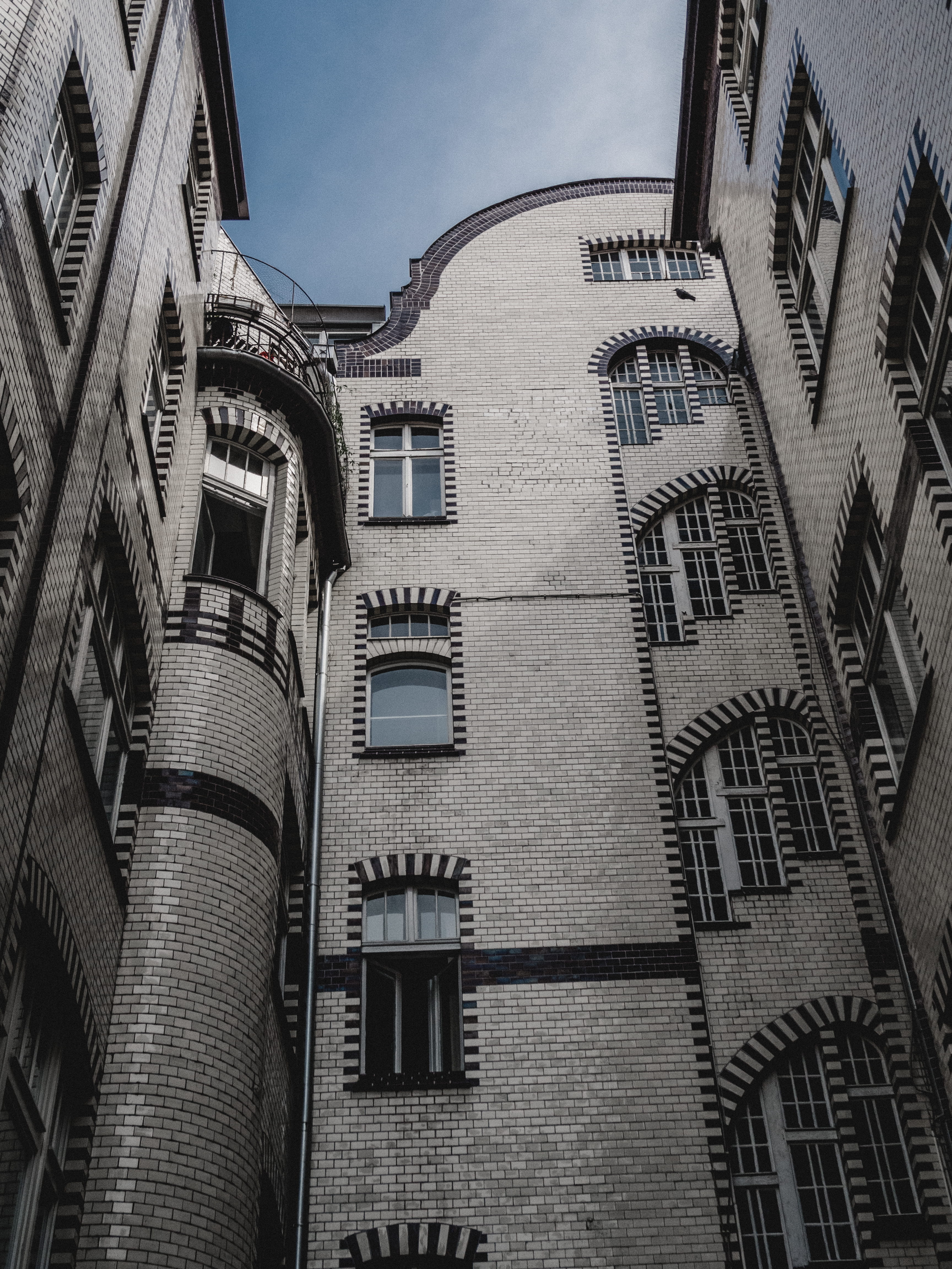 built structure, poznań, no people, nature, building, apartment, windows, skyscraper, bricks, building exterior, location, neighborhood, city, abstraction, Phone HD Wallpaper