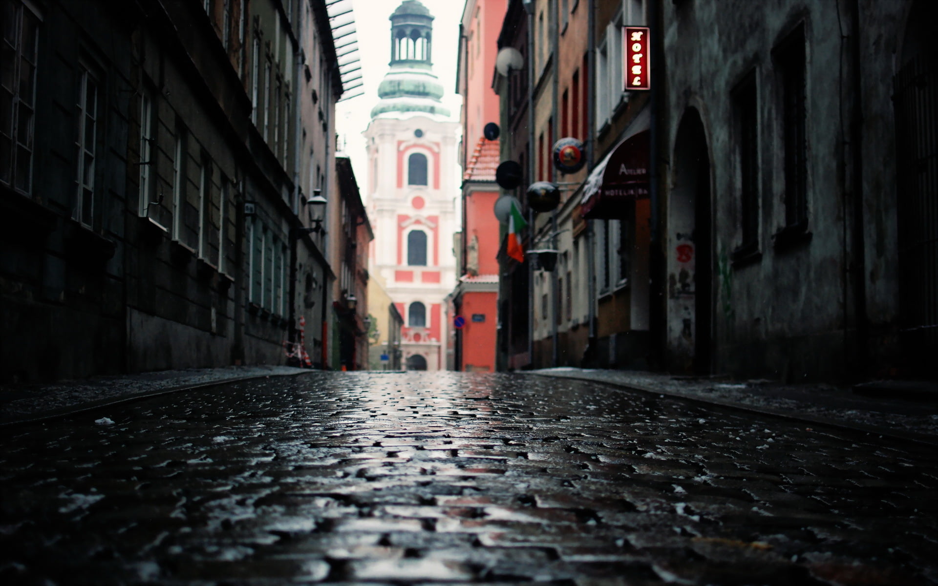 1080P, alley, water, architecture, pavements, day, surface level, gray, wet, residential district, the city, building, no people, the way forward, rain, HD Wallpaper