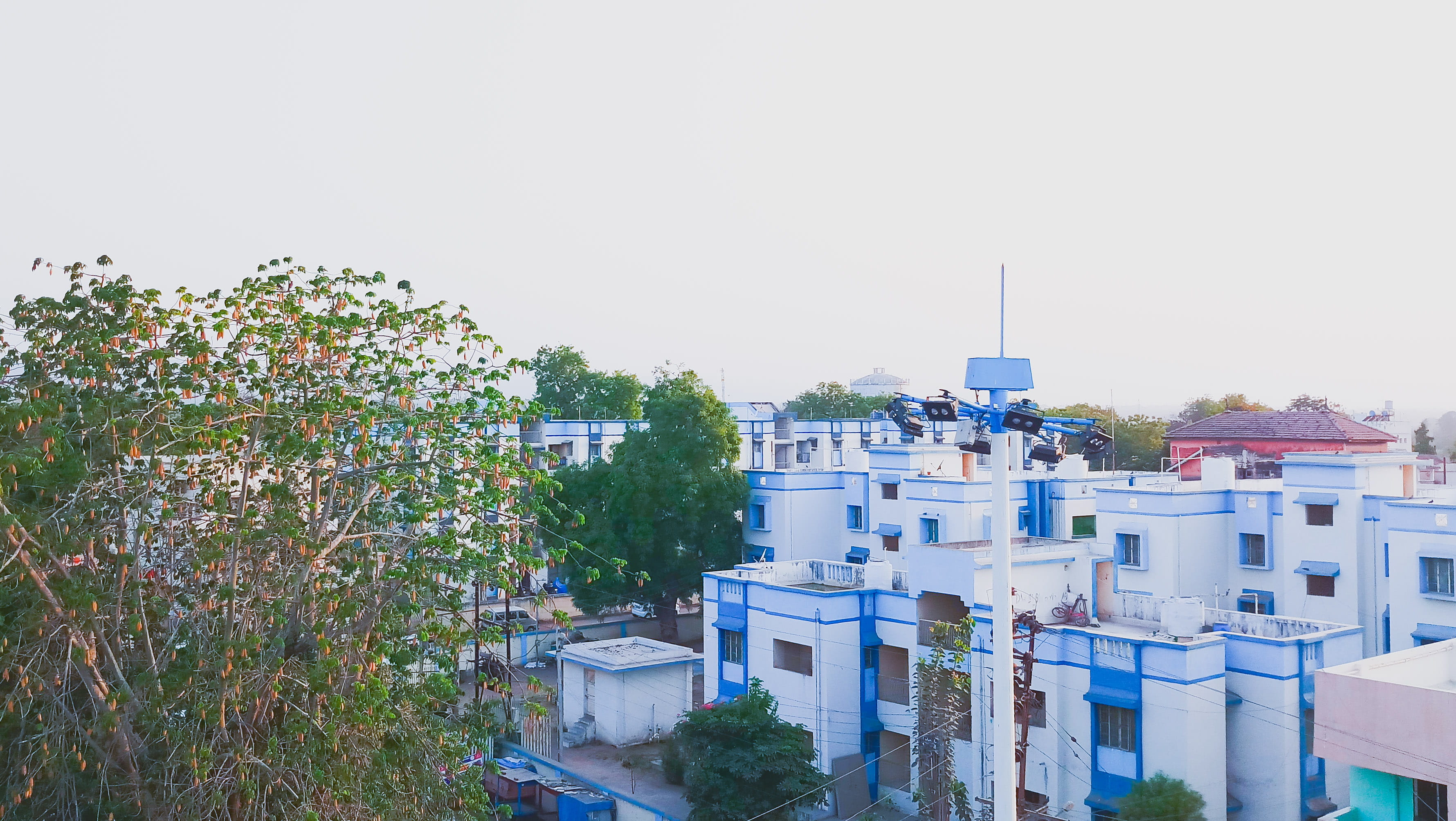 street, cityscape, sight, roof, copy space, tree, housing development, no people, high angle view, daylight, old town, white, building, architecture, building exterior, HD Wallpaper