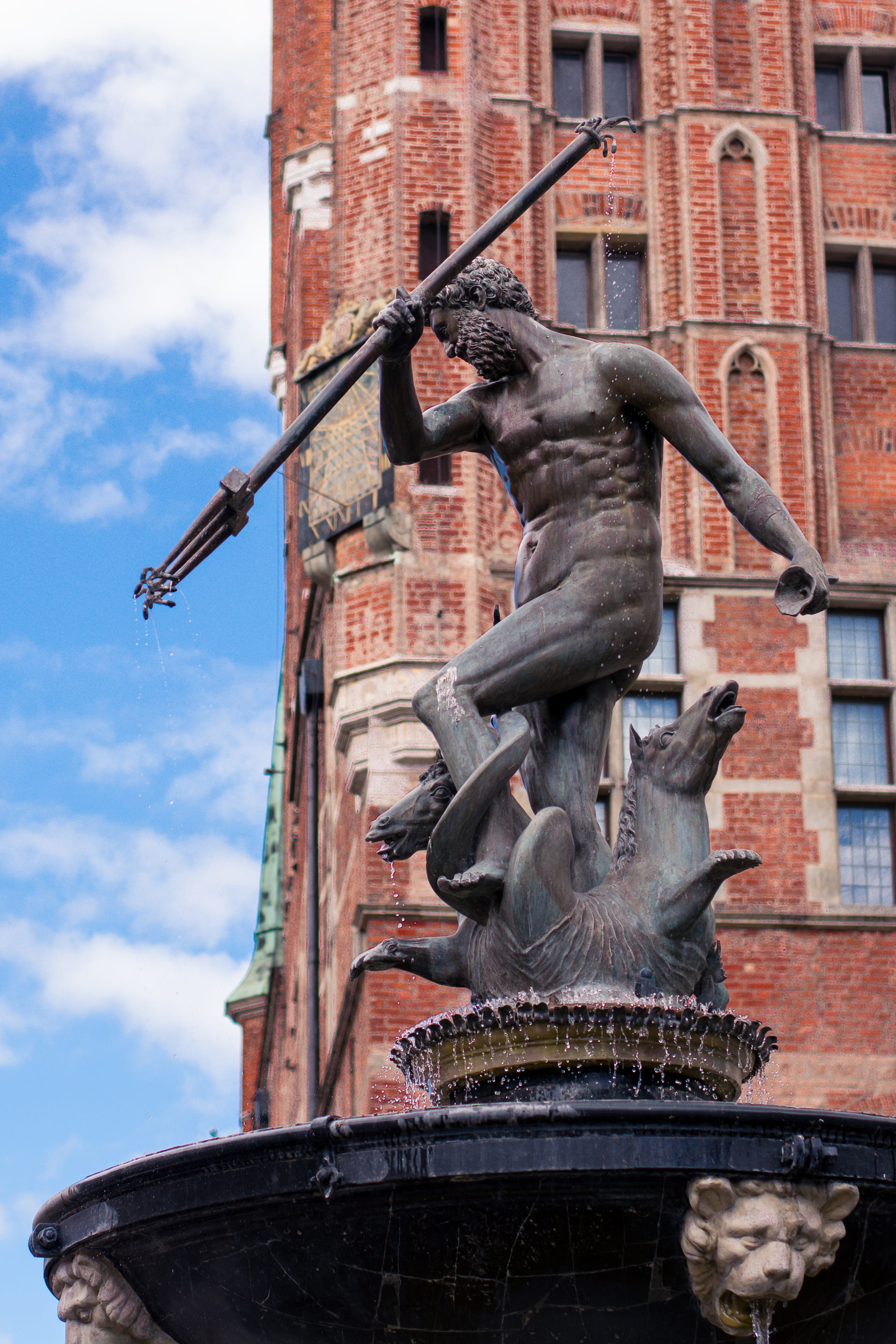 statue, morning, old town, Neptunium, mood, creativity, low angle view, human representation, day, representation, the old town, cloud - sky, 4K, tourism, Phone HD Wallpaper