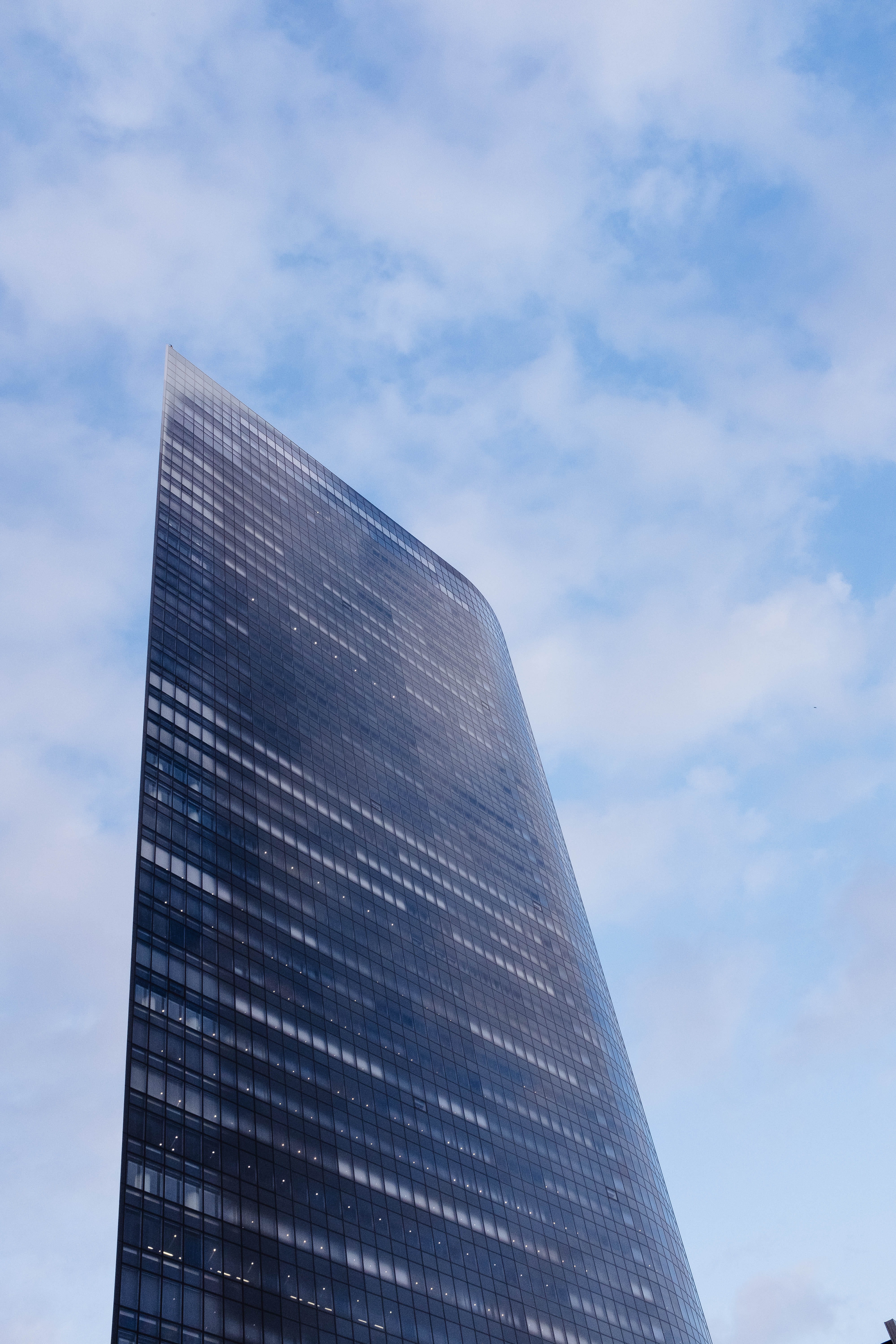 sky, low angle view, building, tokyo, business, city, glass, architecture, cloud - sky, office building exterior, built structure, japan, modern, skyscraper, Phone HD Wallpaper