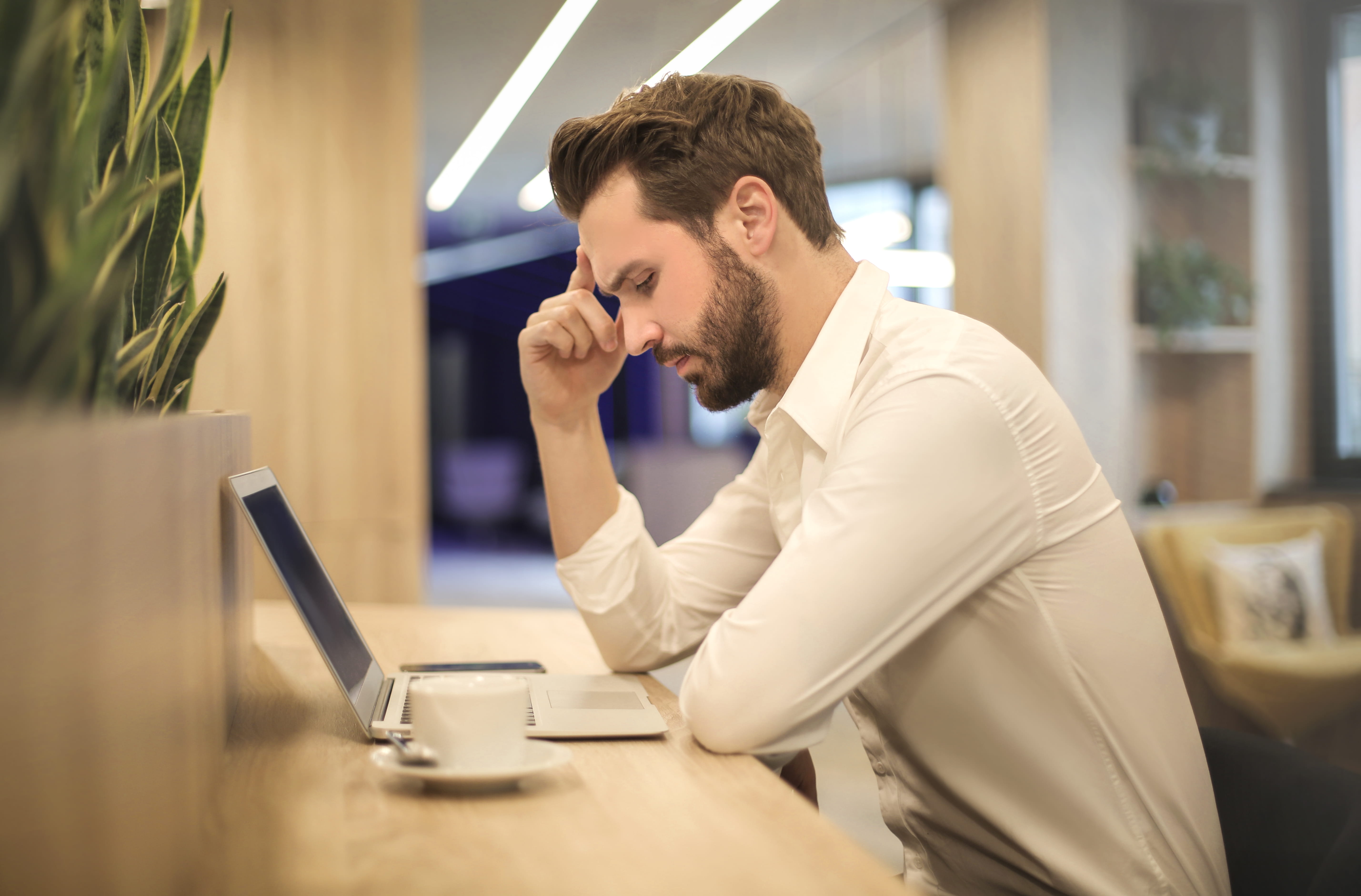 handsome, office, one person, digital nomad, problem, men, online, businessman, computer, coffee, technology, indoors, facial expression, lights, young men, HD Wallpaper
