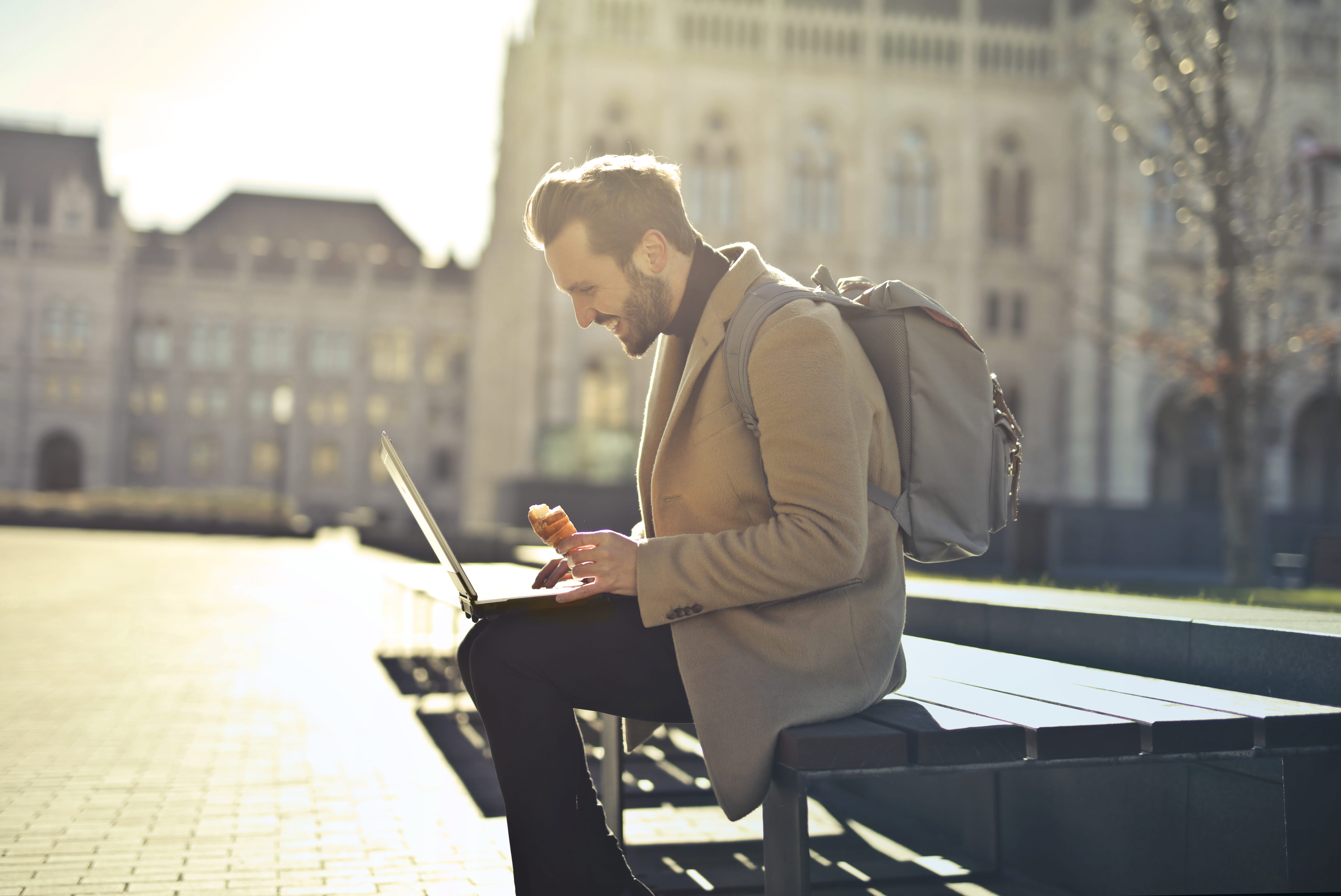 laptop, eating, 5K, wireless, sunlight, connection, outdoor, technology, ice cream, computer, young adult, smiling, food, city life, bench, architecture, HD Wallpaper