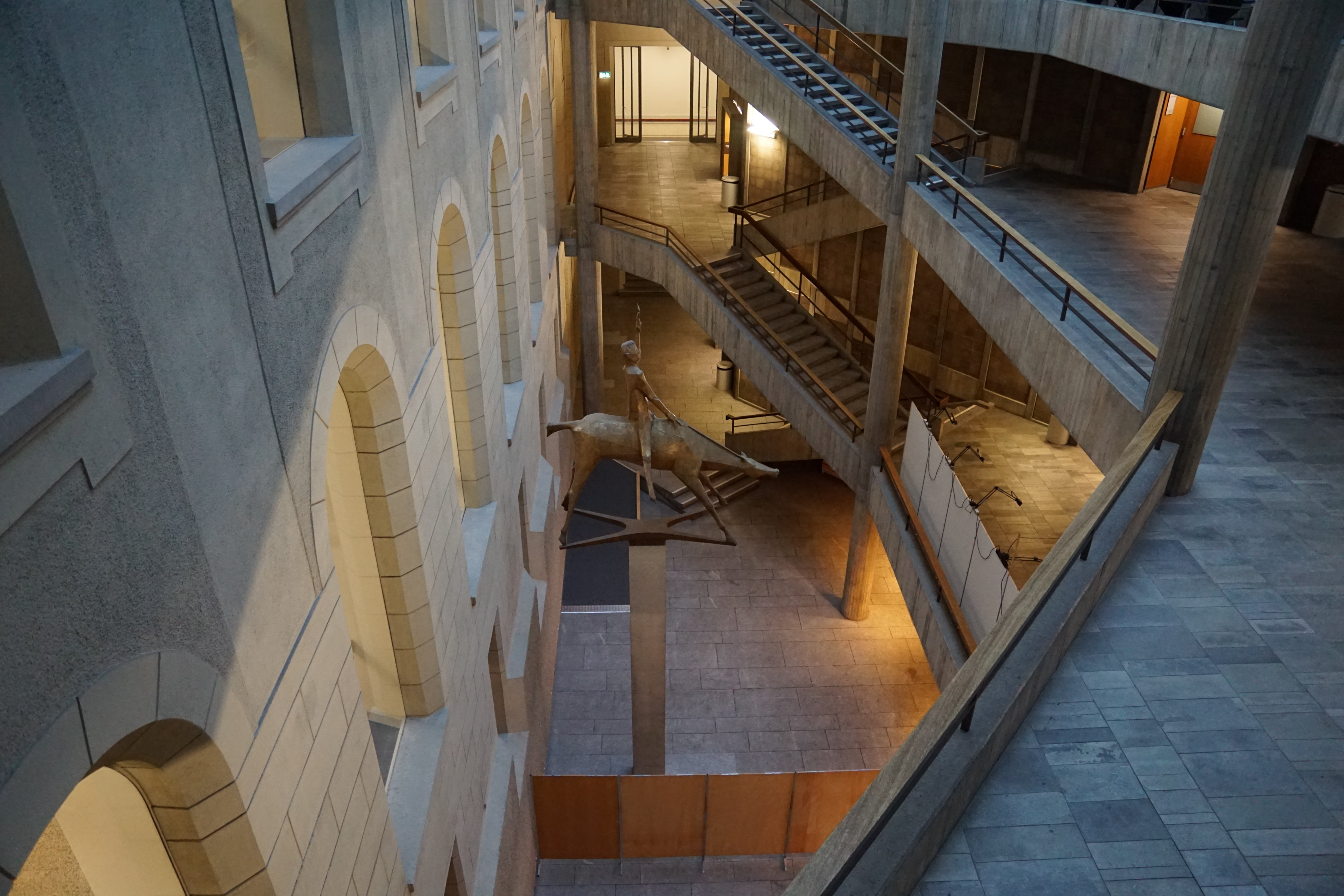depend, reiter, indoors, railing, built structure, steep, architectural column, no people, statue, stairs, modern, facade, sculpture, ride, horse, zurich, HD Wallpaper