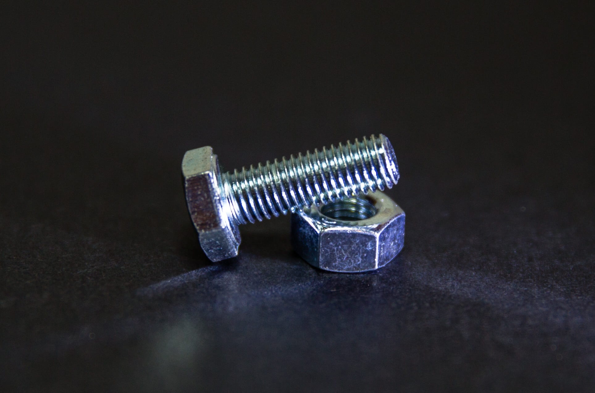 work tool, high angle view, close-up, silver colored, metal, copy space, indoors, equipment, macro, shiny, no people, selective focus, table, black background, HD Wallpaper