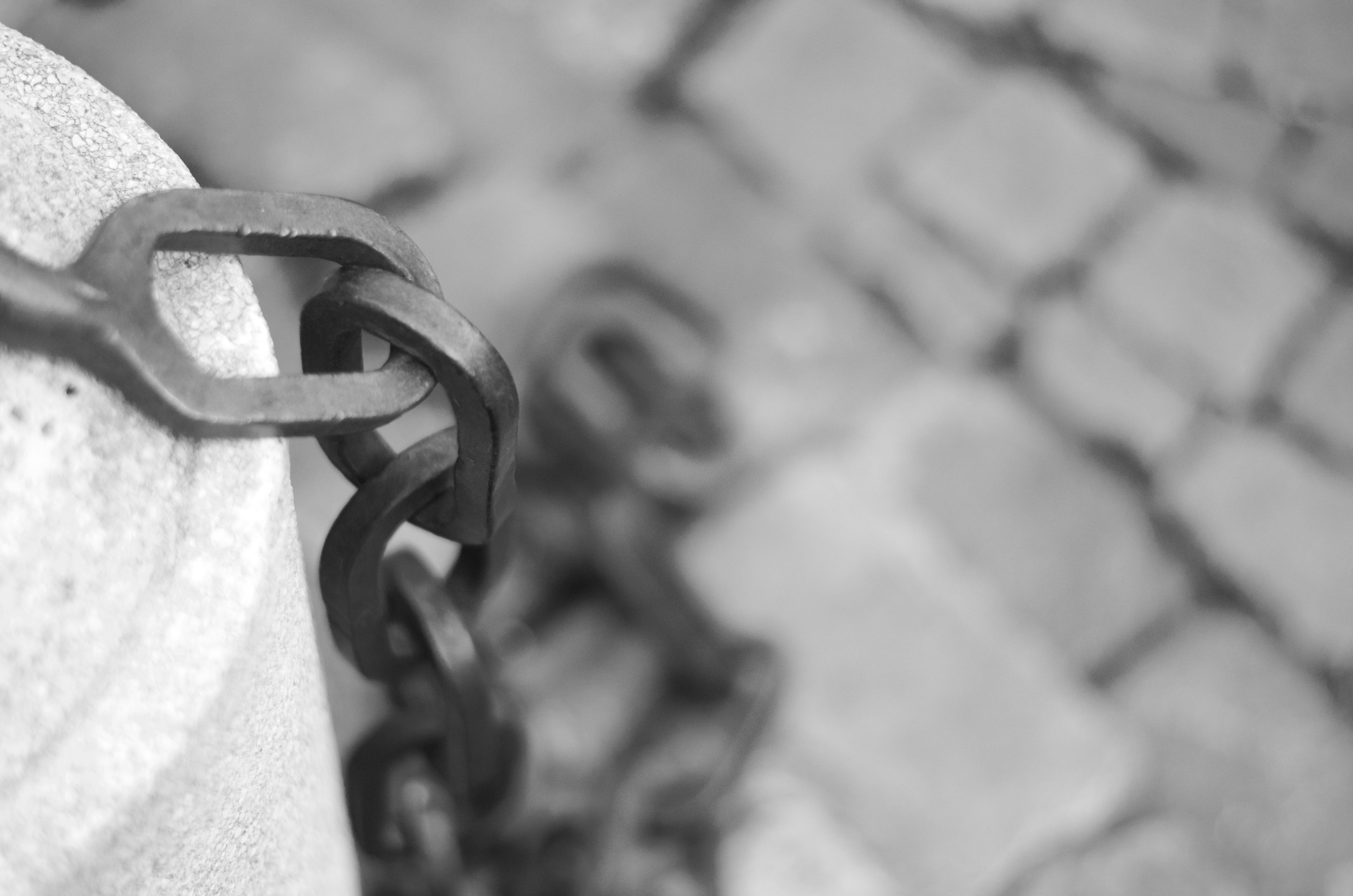 no people, relationship, pattern, wall - building feature, chain, strength, day, safety, protection, attached, lock, iron - metal, close-up, connective, HD Wallpaper