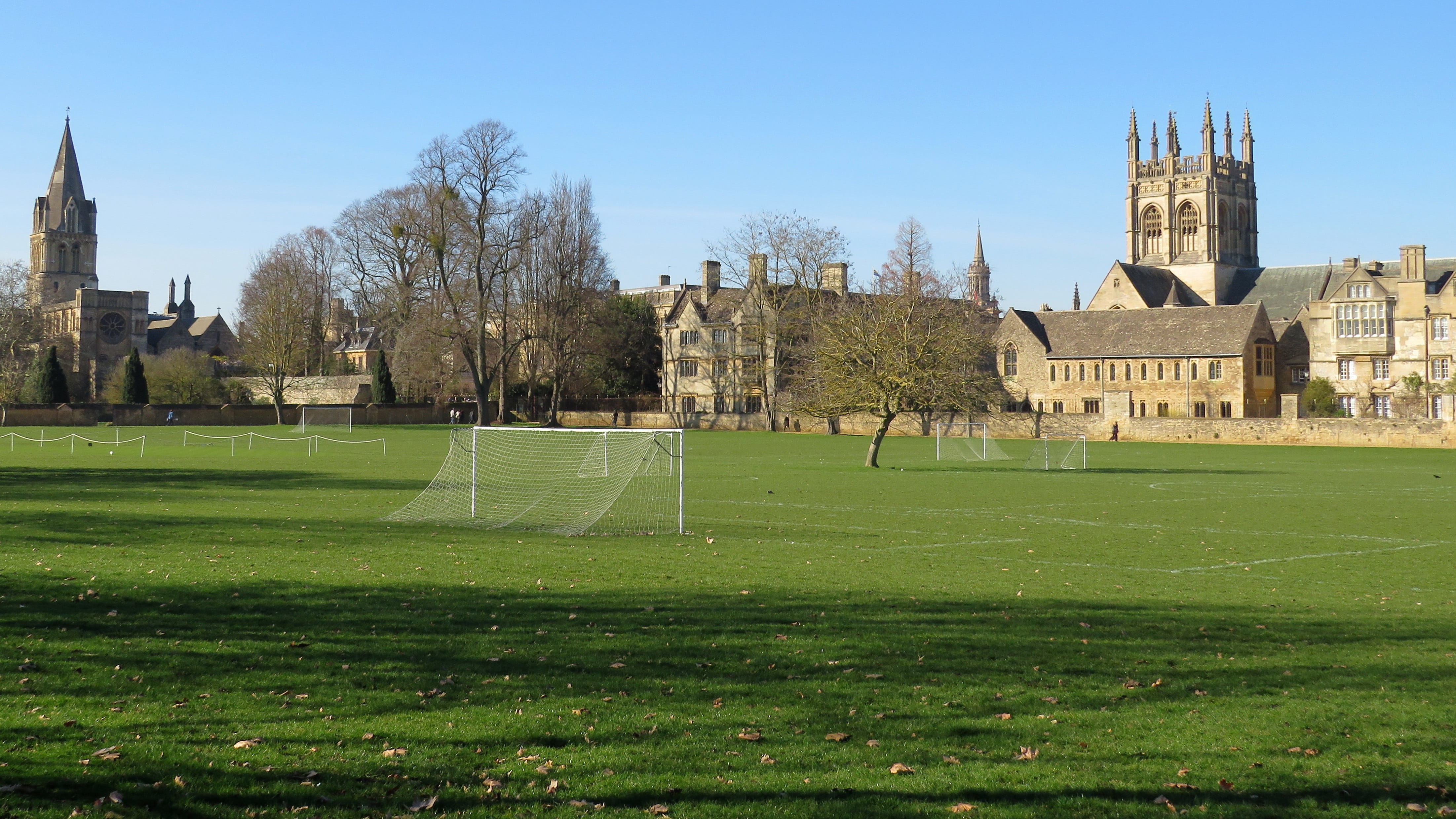 building, travel destinations, historic, nature, lawn, no people, green color, the past, tree, oxfordshire, meadow, architecture, growth, plant, building exterior, HD Wallpaper