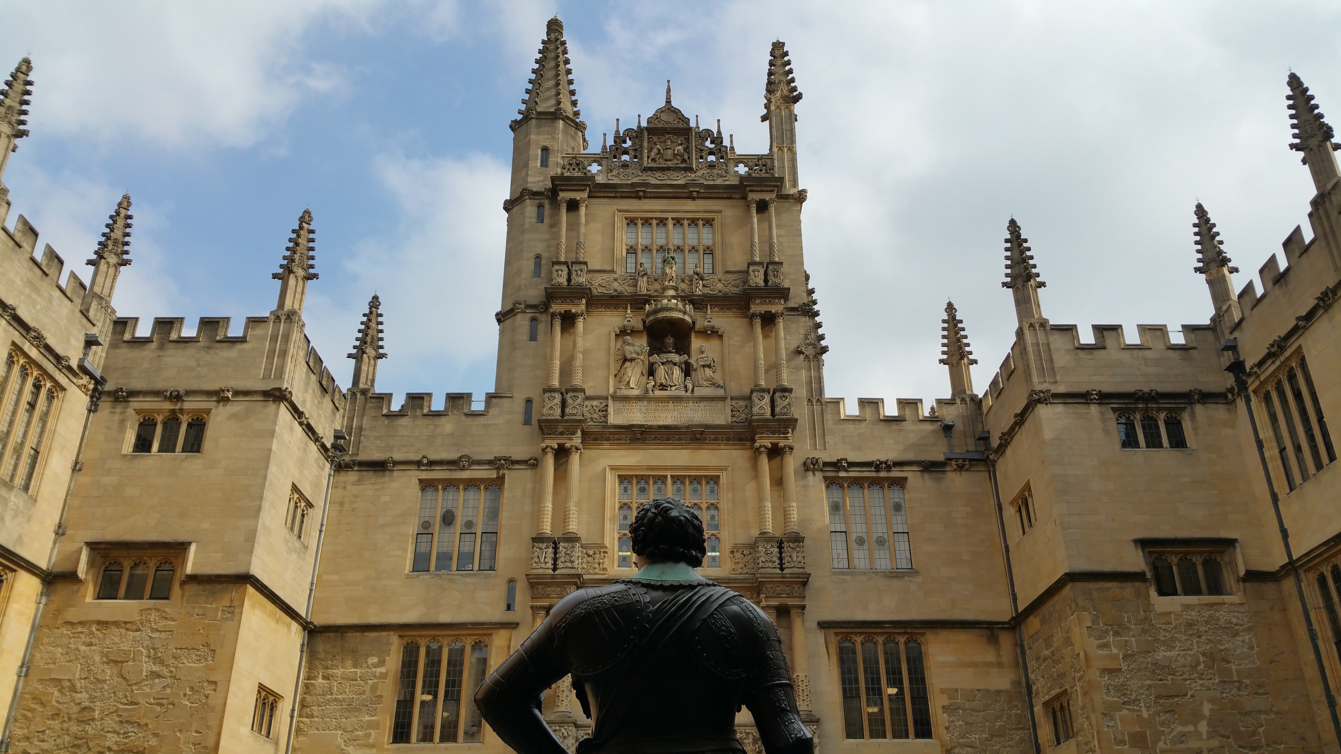 history, real people, the past, religion, travel destinations, city, oxford, sky, architecture, rear view, place of worship, built structure, cloud - sky, HD Wallpaper