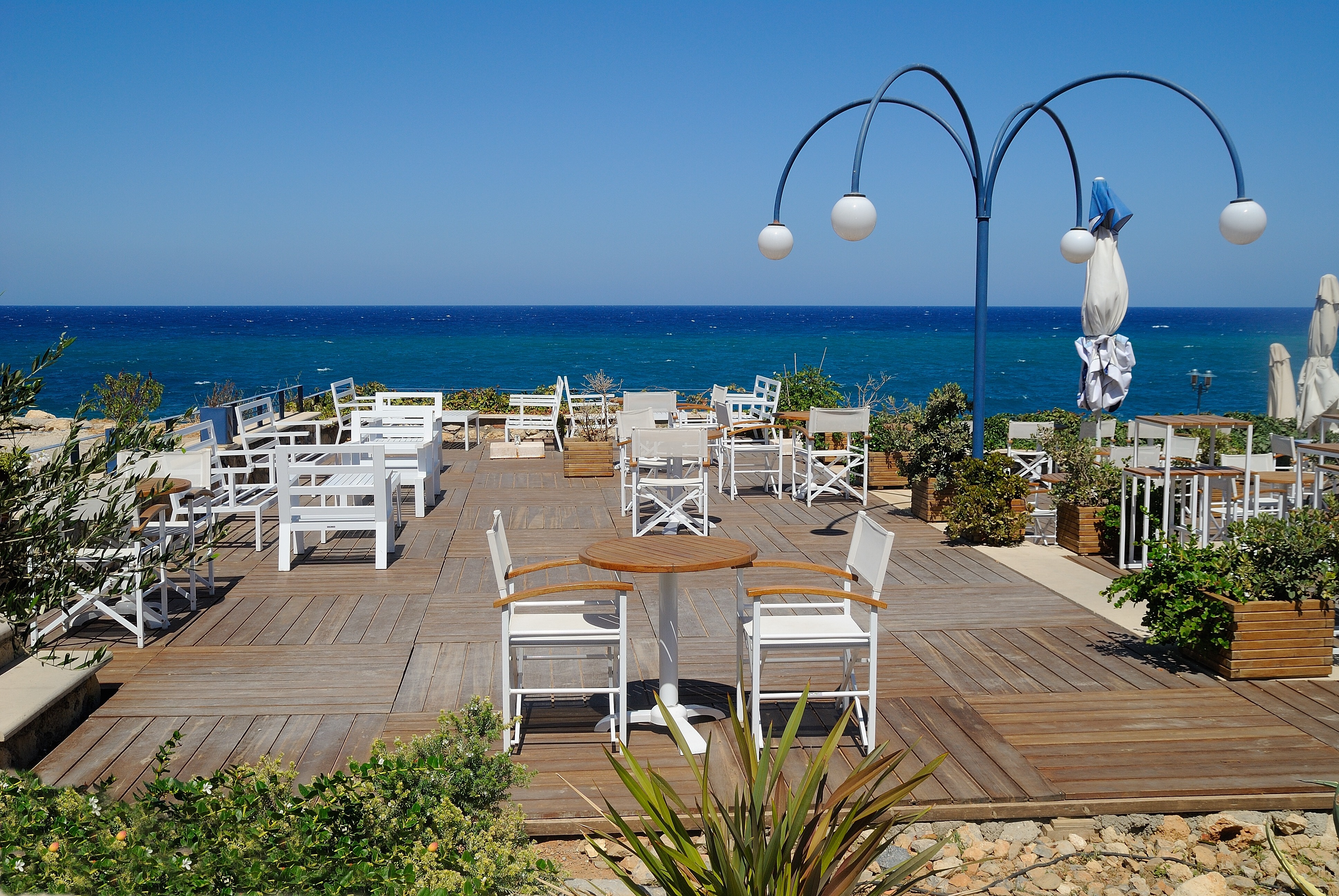 land, travel, sea, holiday, day, sky, no people, horizon, 4K, restaurant, lighting equipment, built structure, brown, building, building exterior, crete, HD Wallpaper