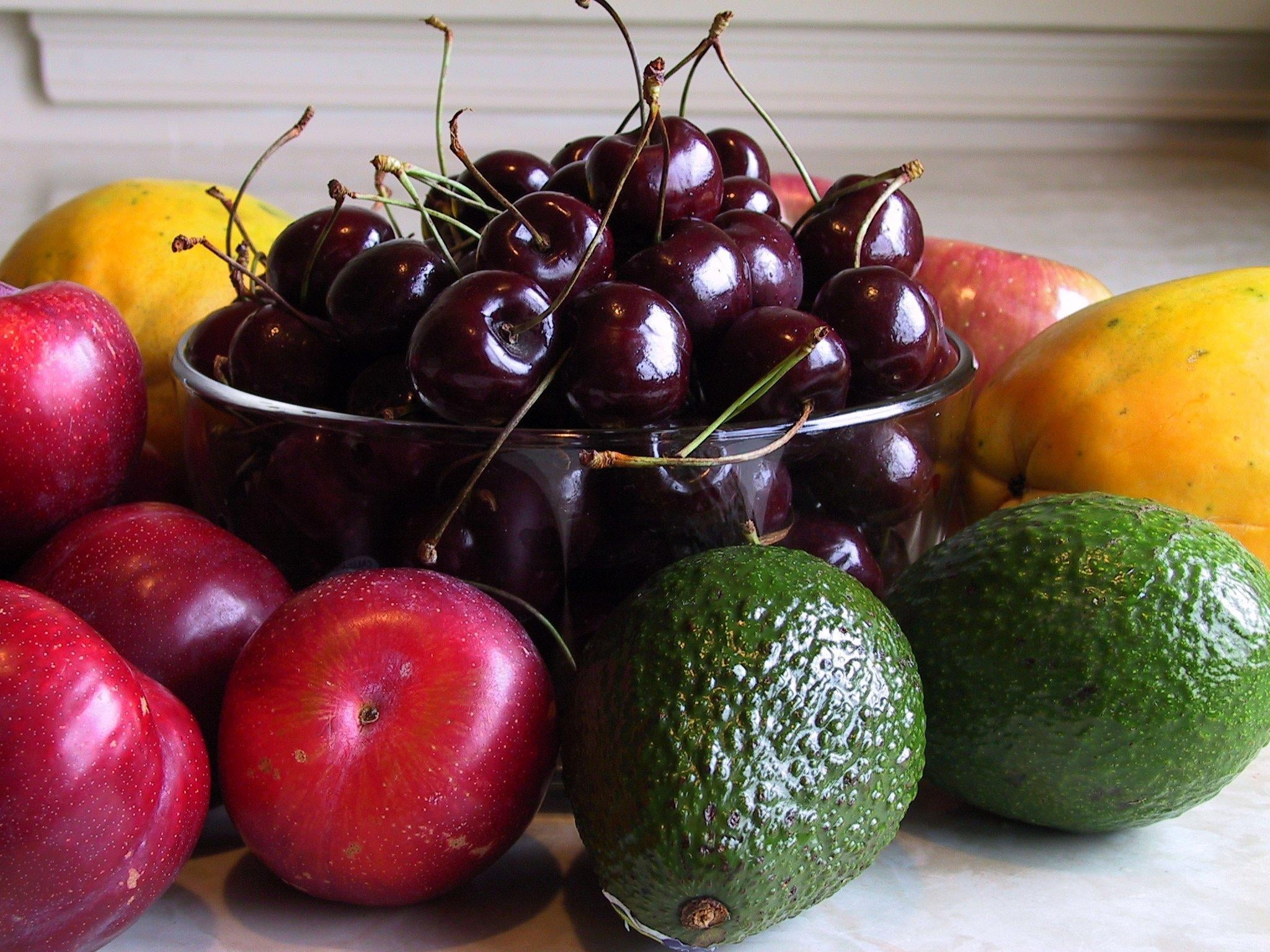 backgrounds, wellbeing, freshness, variation, refreshment, no People, wood - Material, juice, group of Objects, dessert, heap, table, close-up, cherries, HD Wallpaper