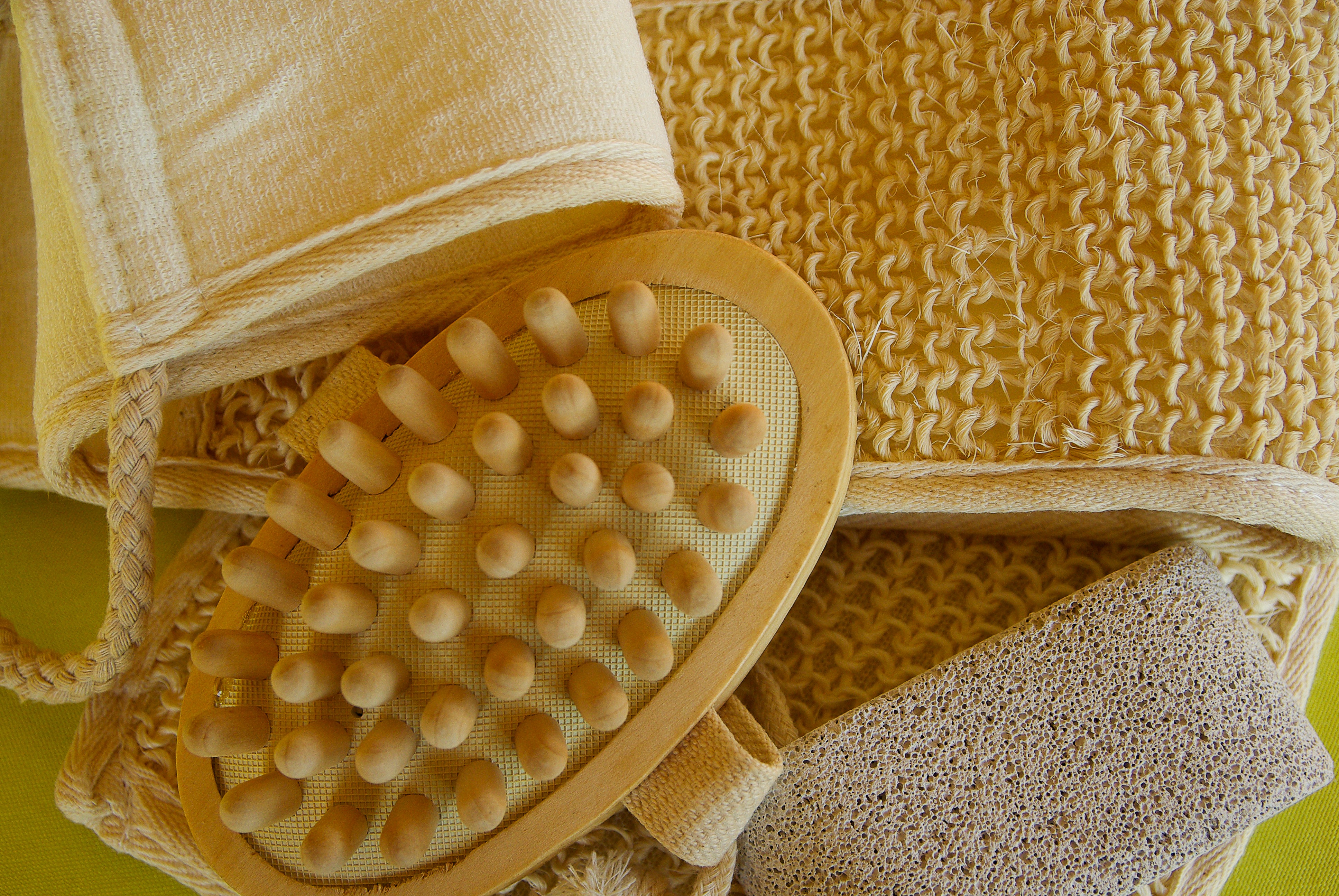 hat, wood - material, no people, close-up, container, cantaloupe, textured, yellow, bath sponge, indoors, italian food, toilet, 4K, ponce, healthy eating, HD Wallpaper