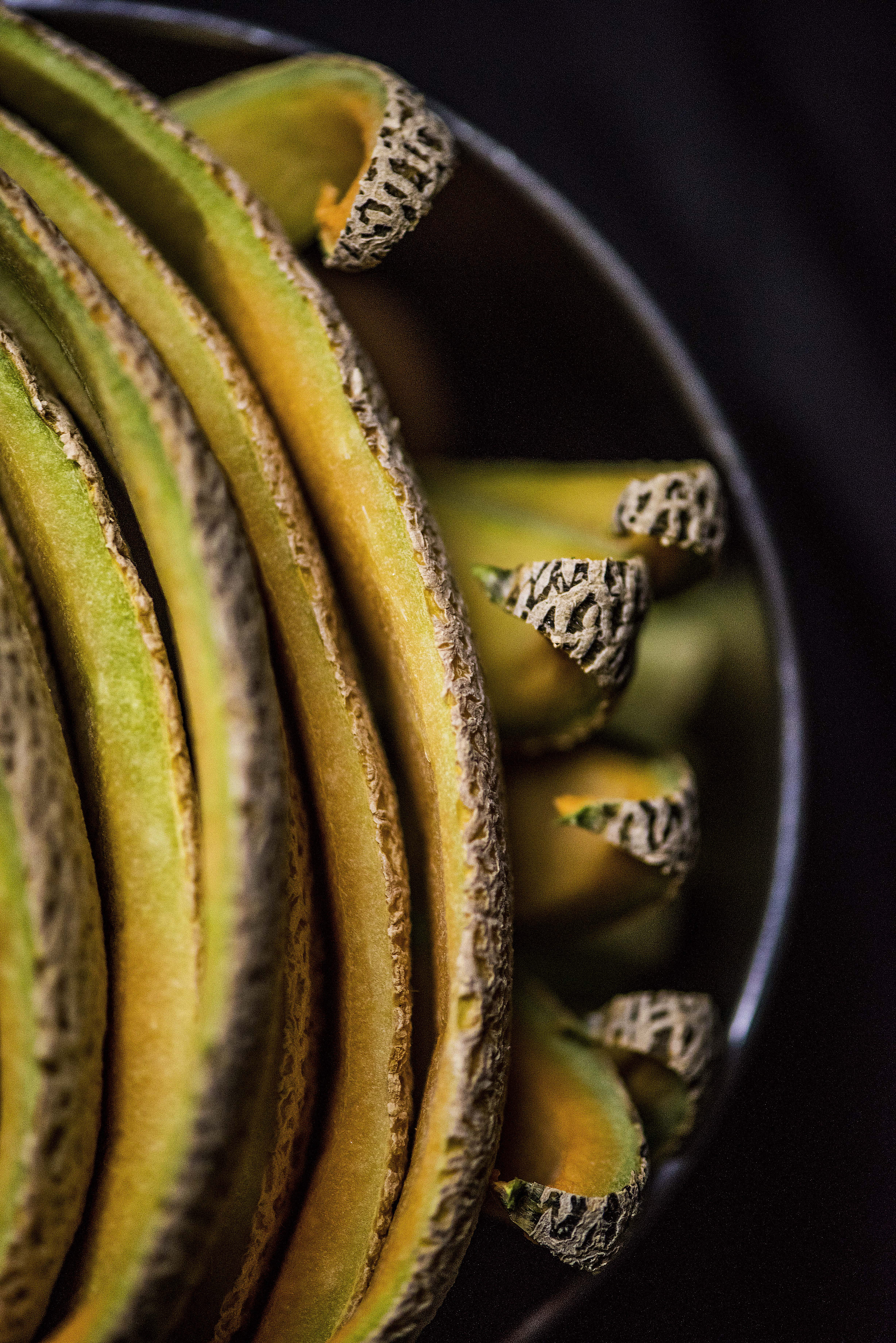 minimalism, green color, food and drink, healthy eating, indoors, melon, food, temptation, no people, sweet food, table, shape, focus on foreground, yellow, Phone HD Wallpaper