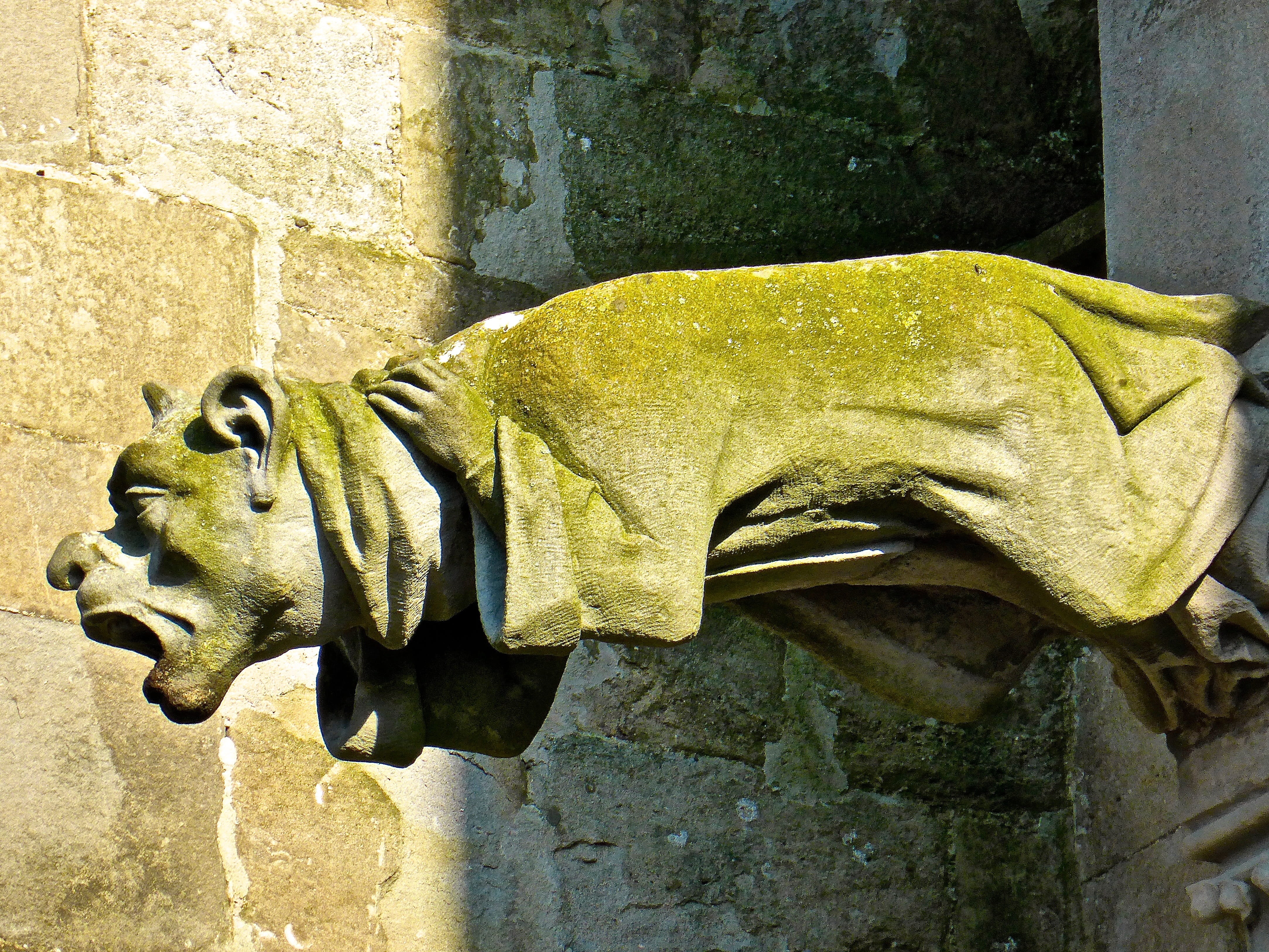 figure, architecture, human representation, gargoyle, close-up, day, built structure, demon, frightening, art and craft, wall - building feature, statue, HD Wallpaper