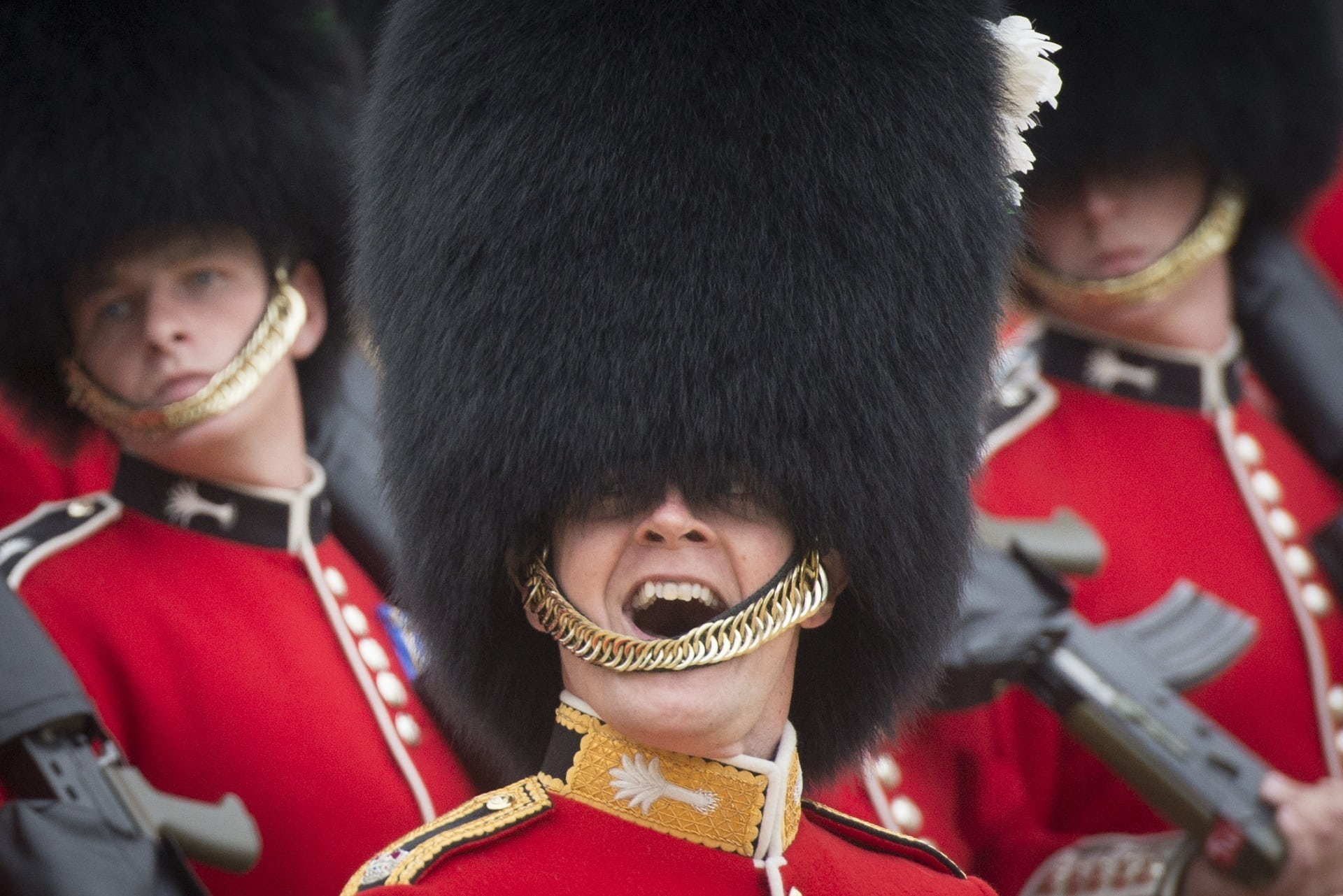 uniform, troops, ceremony, trooping the colour, human face, protection, two people, household division, men, government, london, outdoors, red, annual, HD Wallpaper
