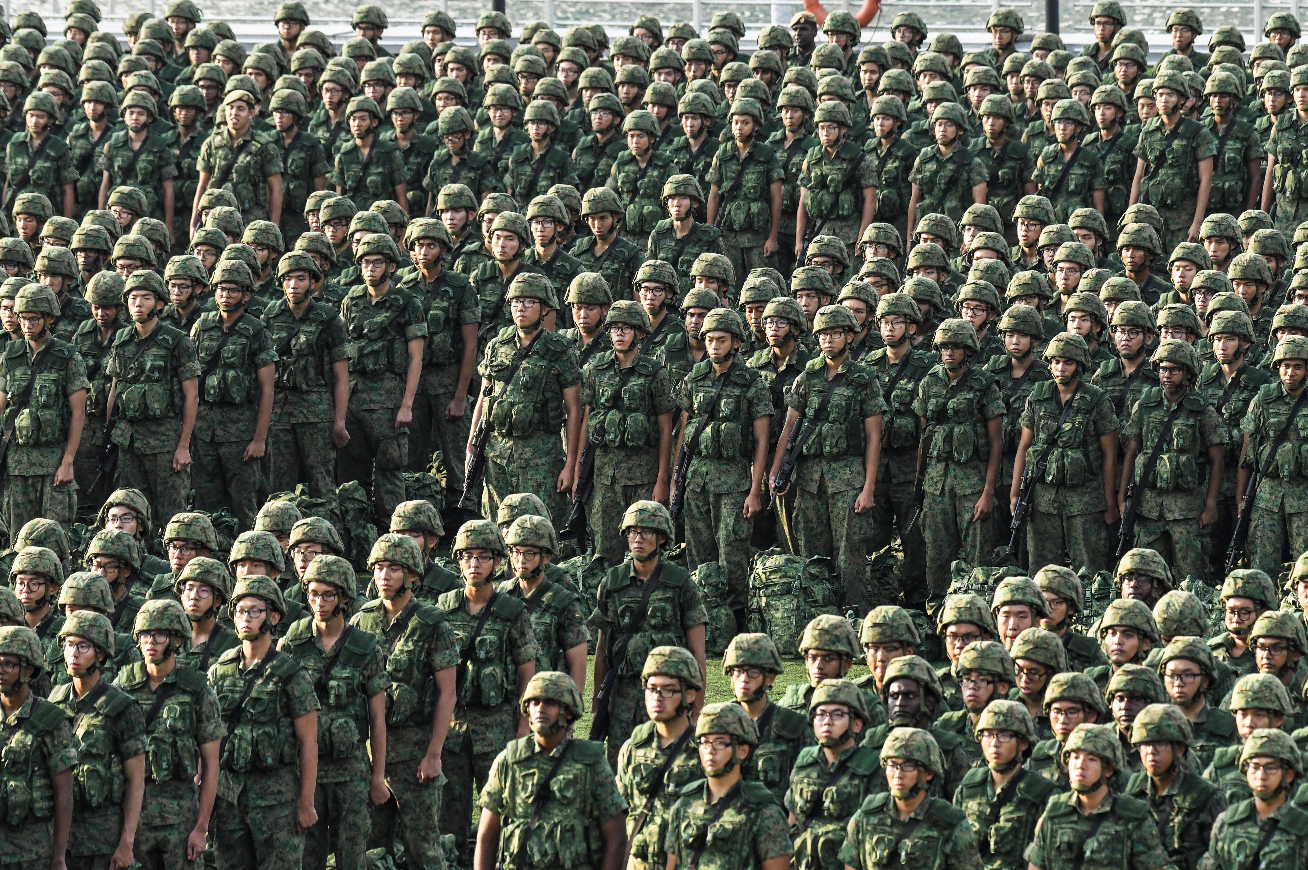order, soldier, soldiers, clothing, architecture, day, guard, armed forces, beverage, drink, side by side, army soldier, arrangement, uniform, troop, government, HD Wallpaper