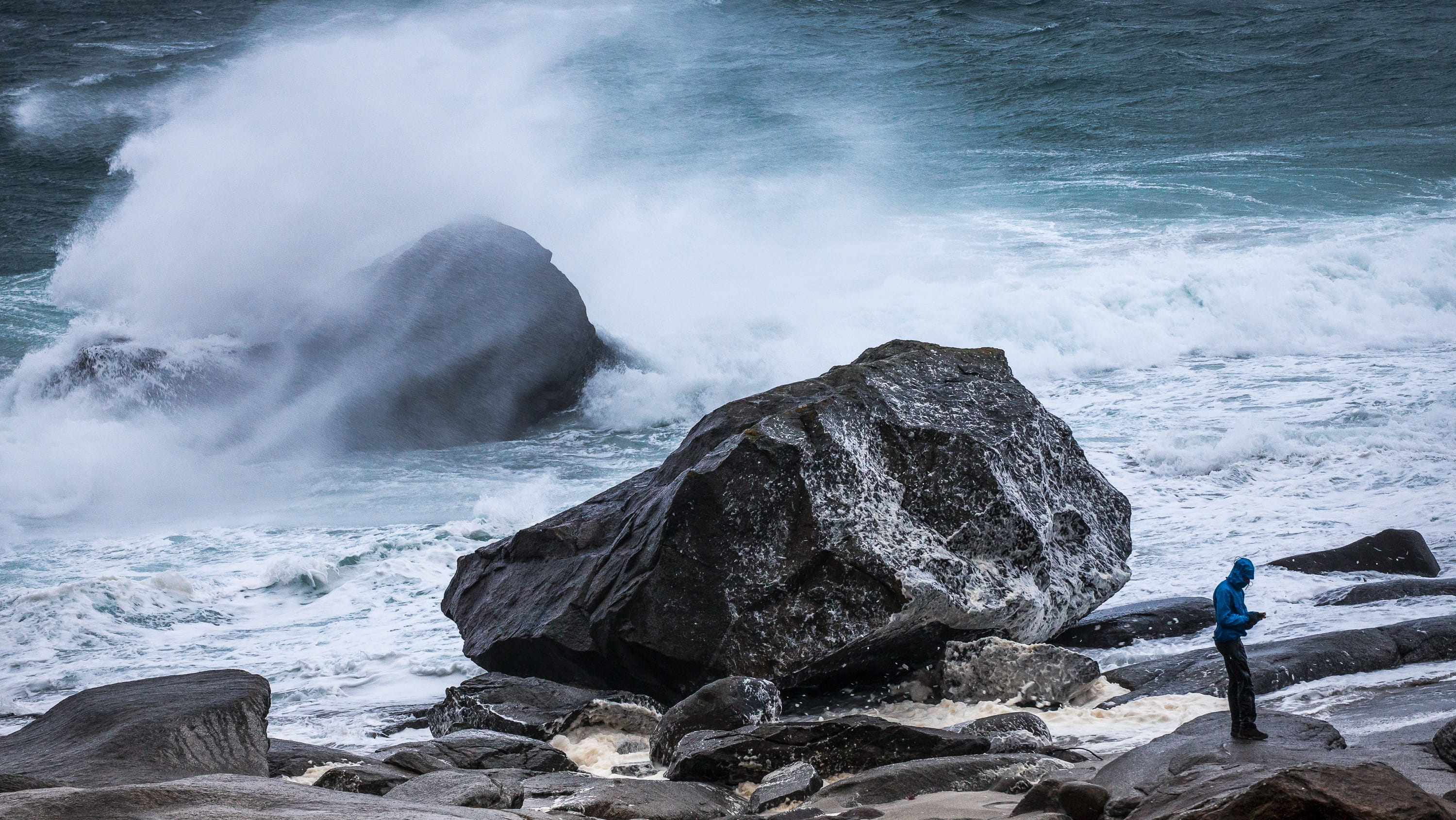 land, sport, power in nature, outdoors, rock - object, surfing, weather forecast, hitting, risk, water, scenics - nature, beauty in nature, nordland, breaking, HD Wallpaper