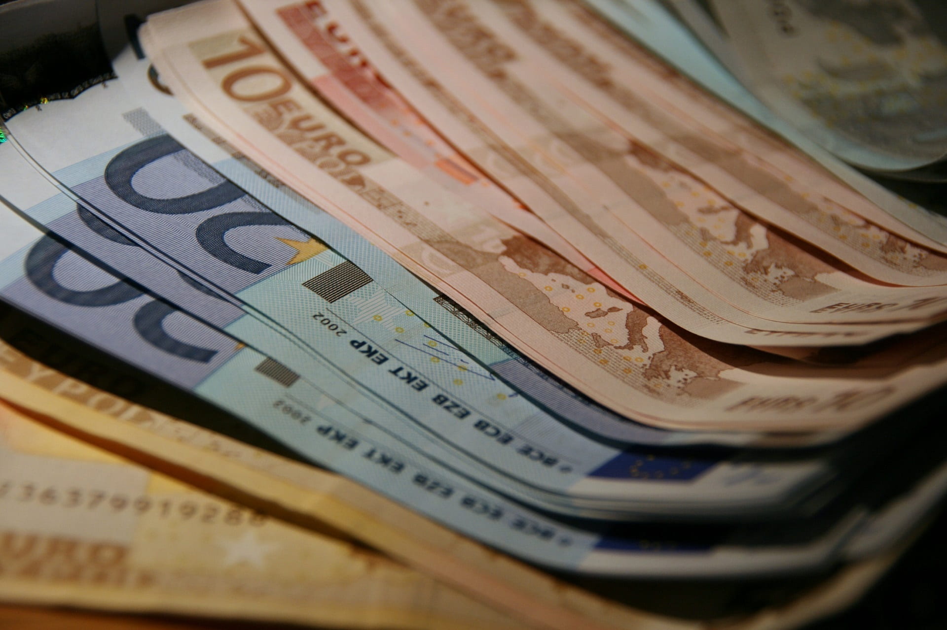 euro, paper, euros, bank, 1080P, high angle view, value, finance, cash, top, indoors, still life, european, banknote, table, economy, full frame, selective focus, HD Wallpaper
