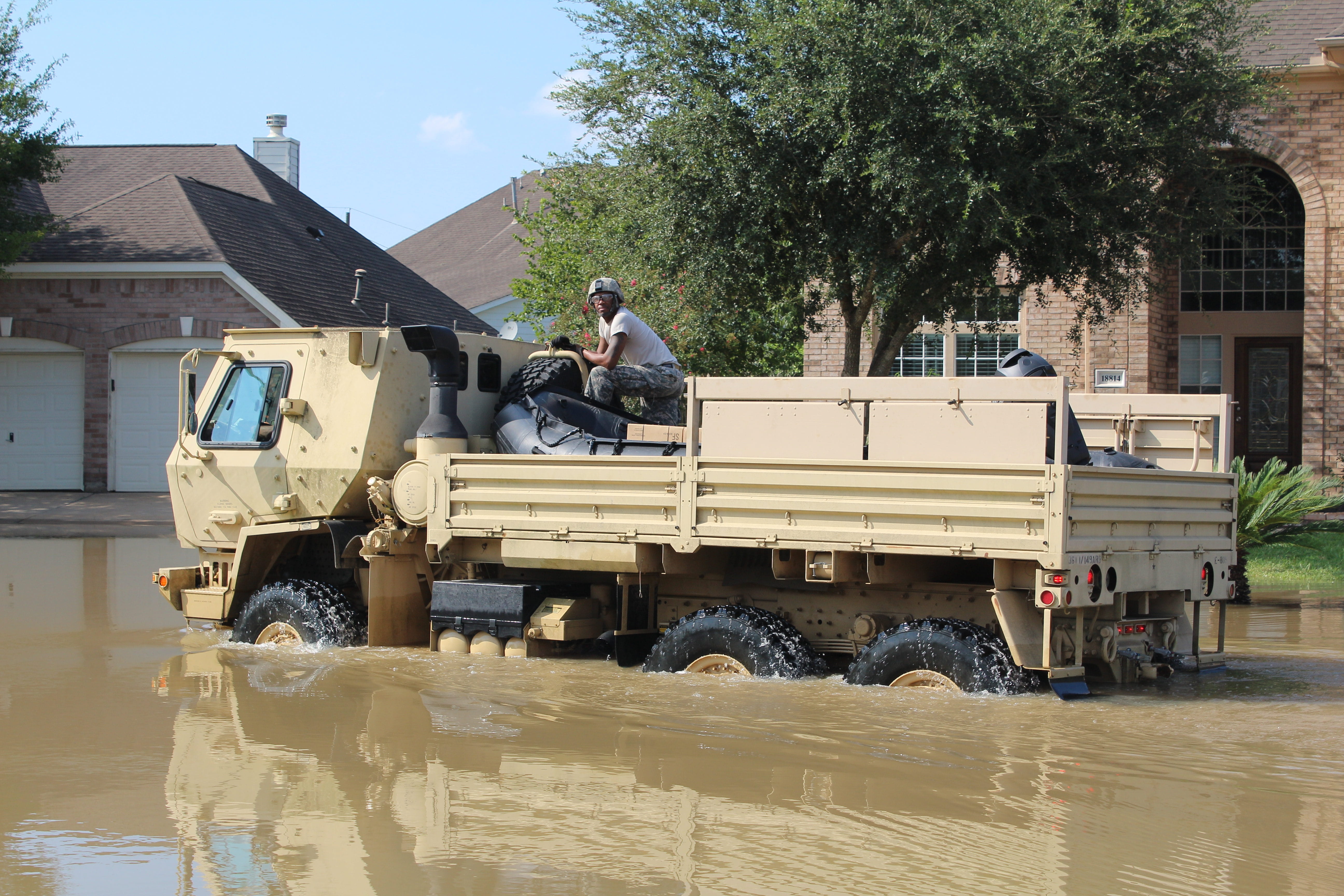 transportation, incidental people, mode of transportation, neighborhood, architecture, people, texas, army, sunlight, hurricane harvey, uniform, 5K, disaster relief, HD Wallpaper