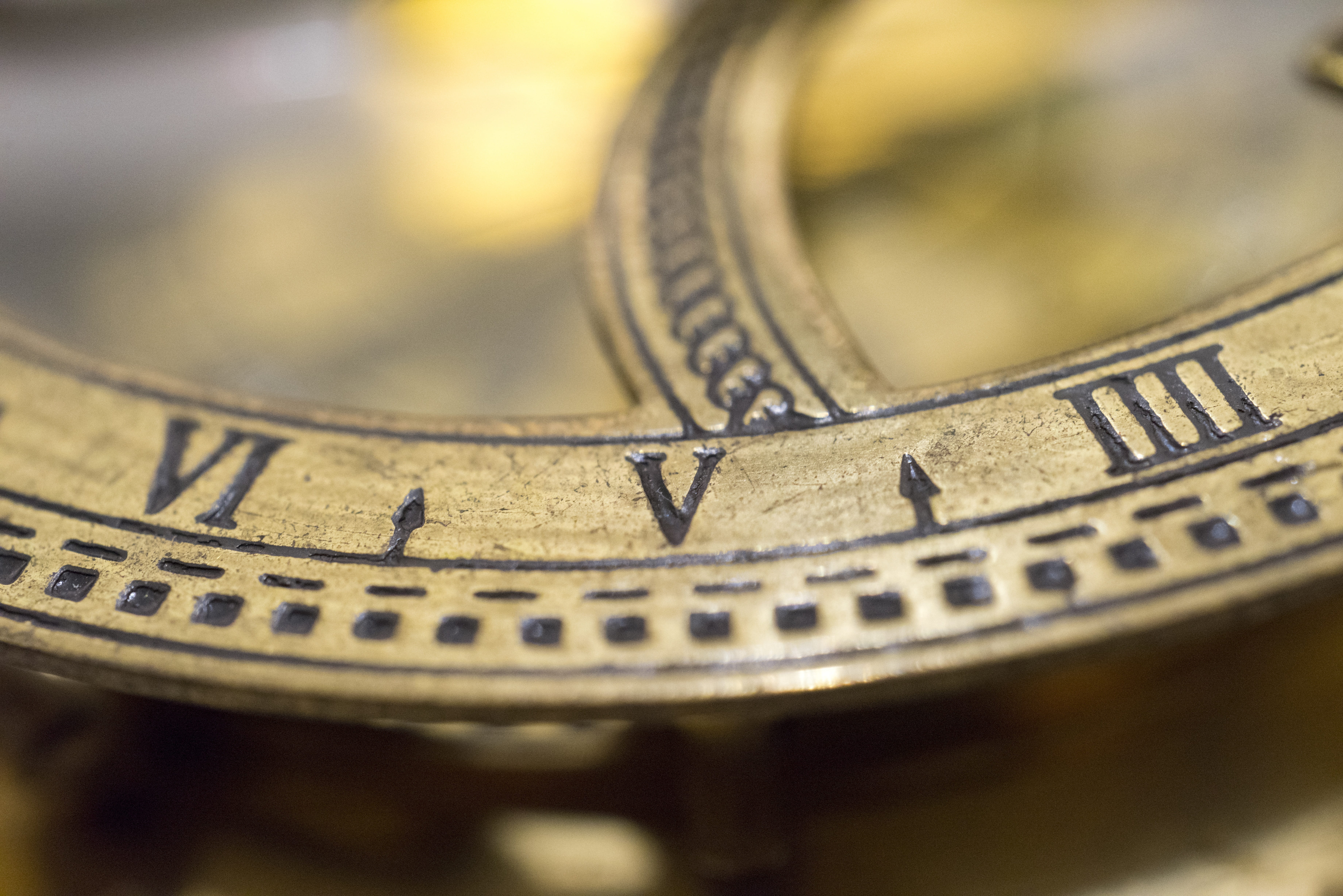 economy, time, 5K, indoors, Old, accuracy, metal, Macro, instrument of time, studio shot, Roman, yellow, Compass, antique, business, clock, watch, symbol, HD Wallpaper
