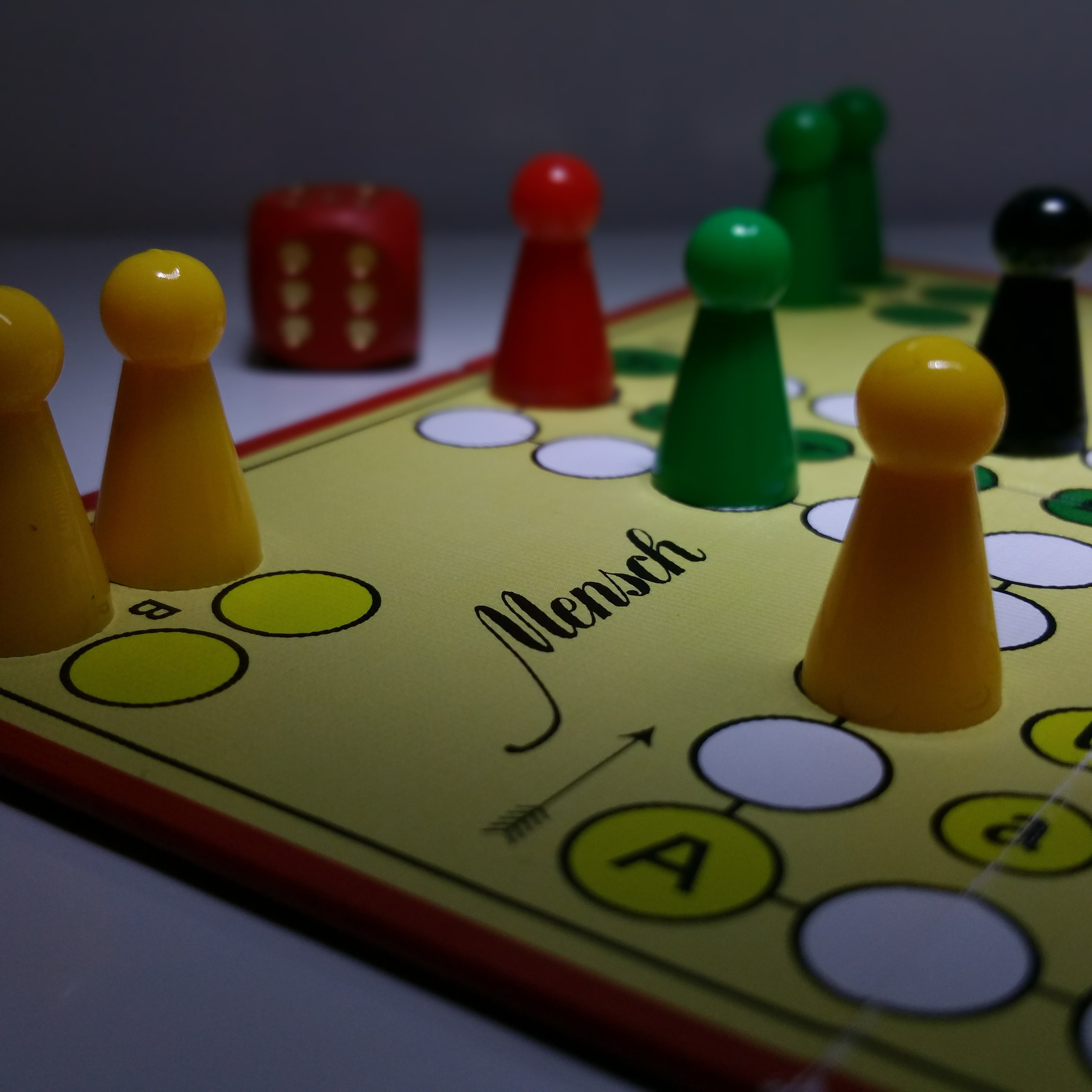 high angle view, games, no people, table, human representation, still life, gesellschaftsspiel, arts culture and entertainment, 2K, creativity, focus on foreground, Phone HD Wallpaper