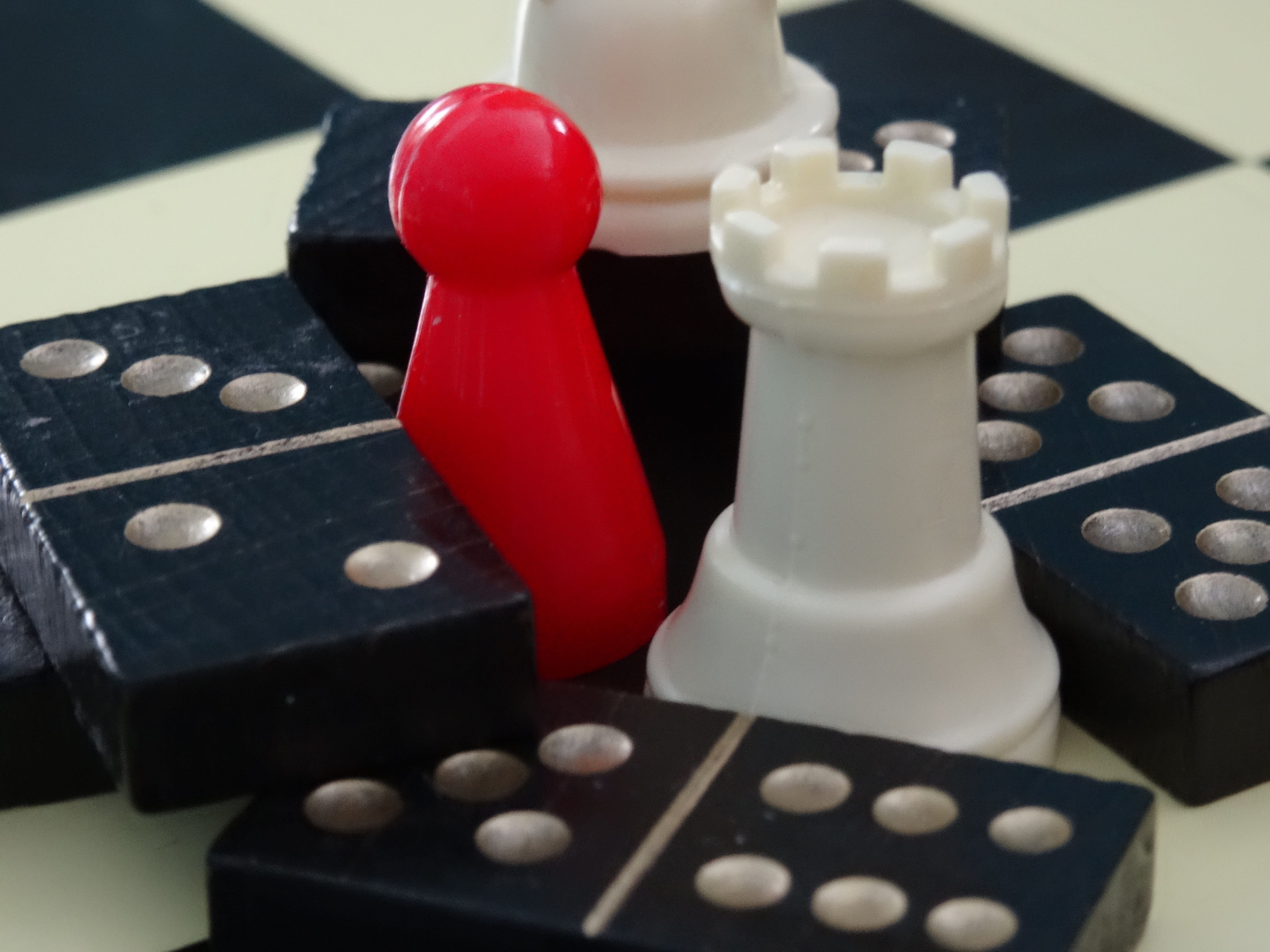 figures, board games, leisure games, black color, not ludo, chess board, pawn - chess piece, indoors, game, competition, no people, tower, high angle view, HD Wallpaper
