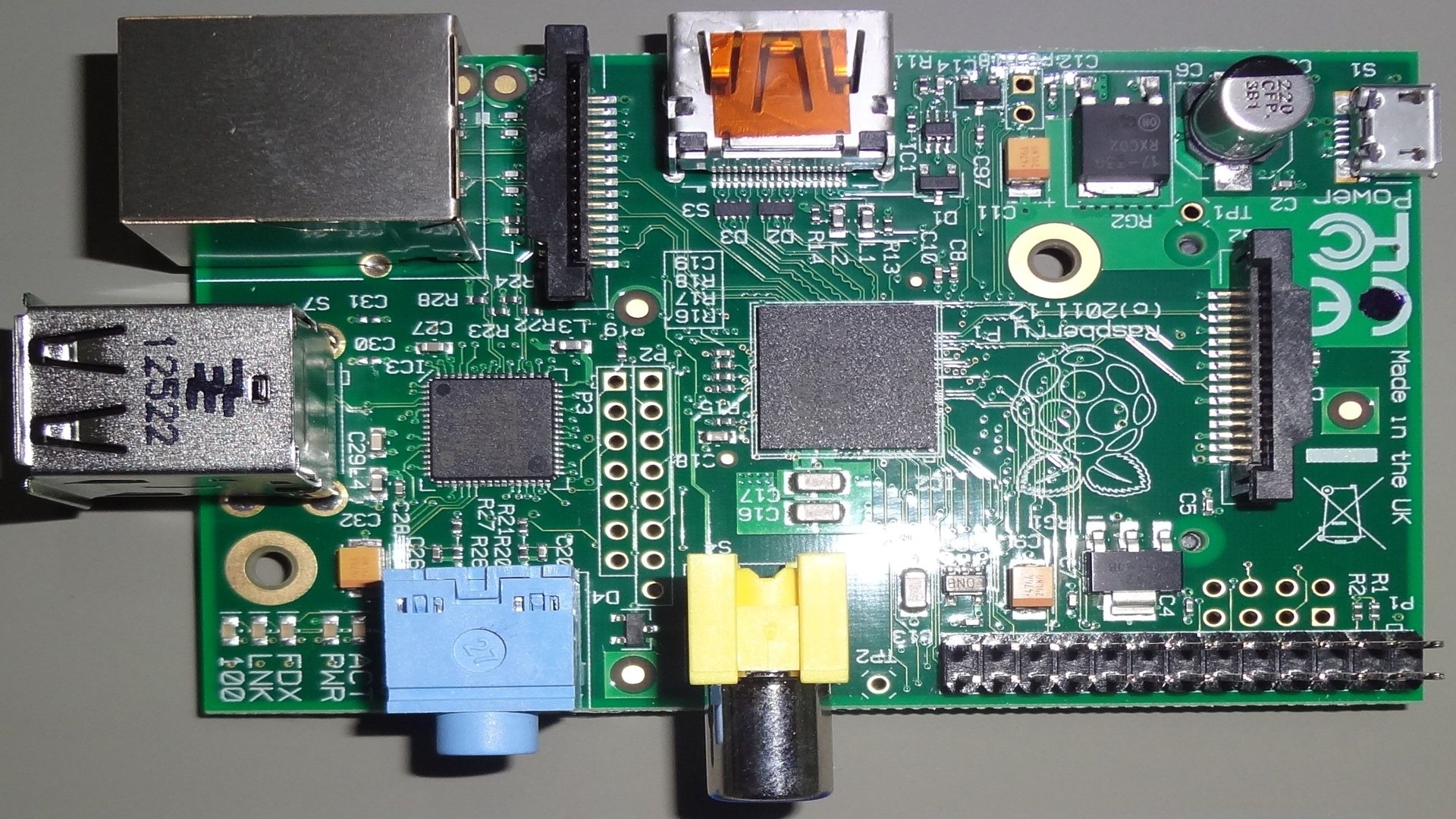 circuit board, networking, indoors, electronics industry, computer part, science, computer chip, computer equipment, miniature computer, green color, electrical component, HD Wallpaper