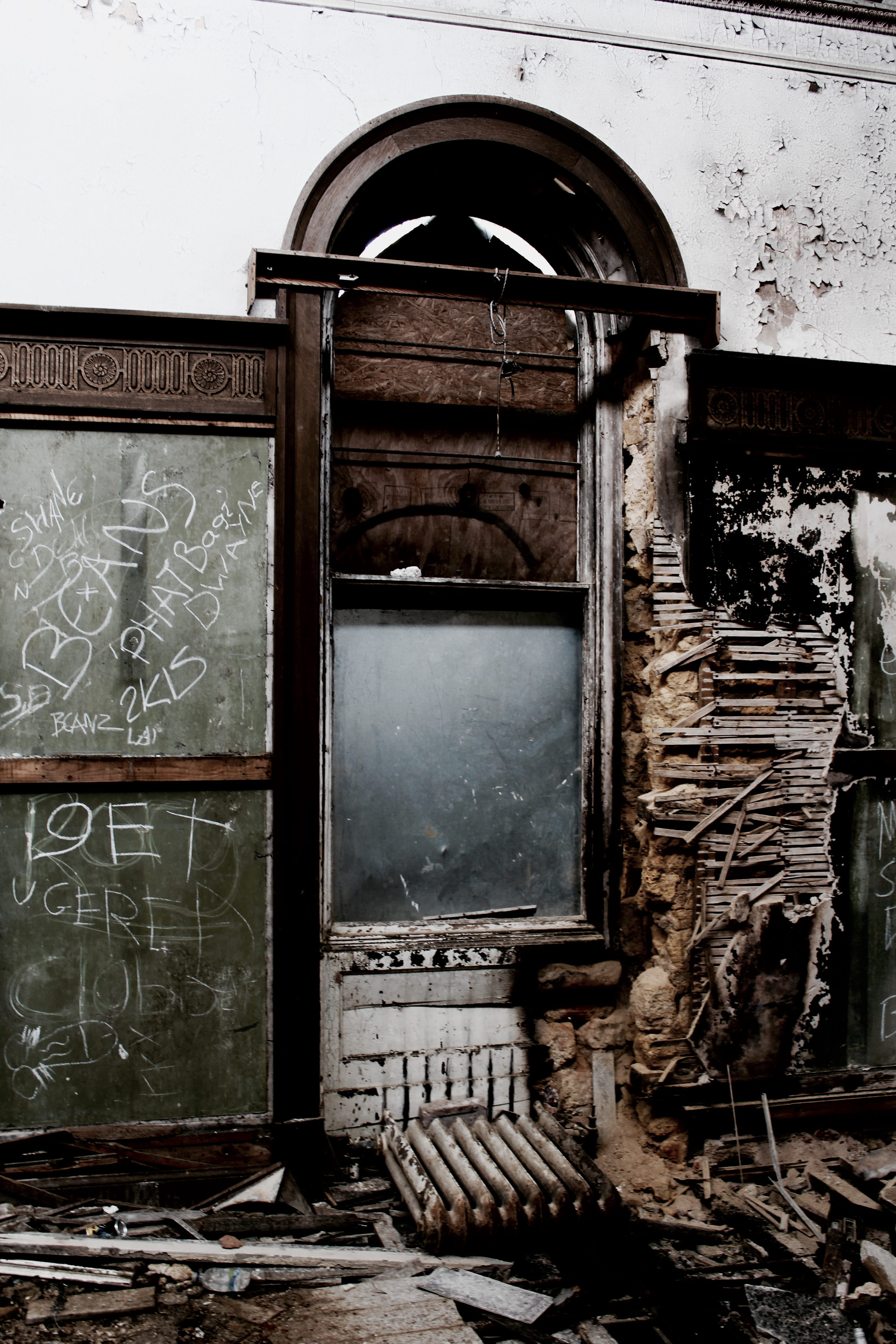 house, wall, wood - material, graffiti, building, old, united kingdom, school, building exterior, wall - building feature, outdoors, window, wood work, Phone HD Wallpaper