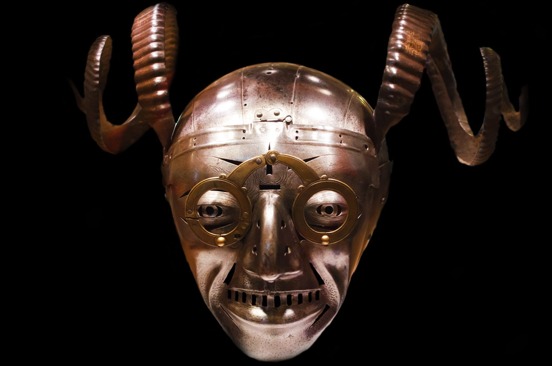 knight, art and craft, sculpture, black background, antique, studio shot, background, scary, close-up, male likeness, black, no people, helmet, old, england, HD Wallpaper