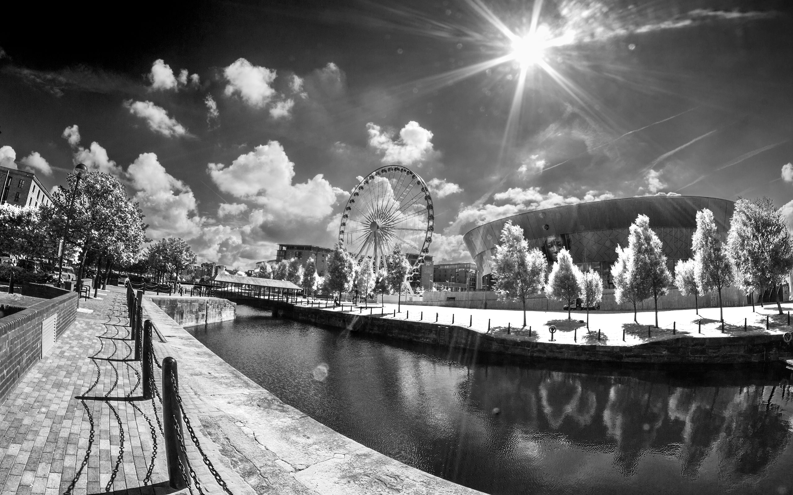 hd, cityscape, liverpool, canal, 2K, wheel, clouds, ferris, sunlight, bw, HD Wallpaper