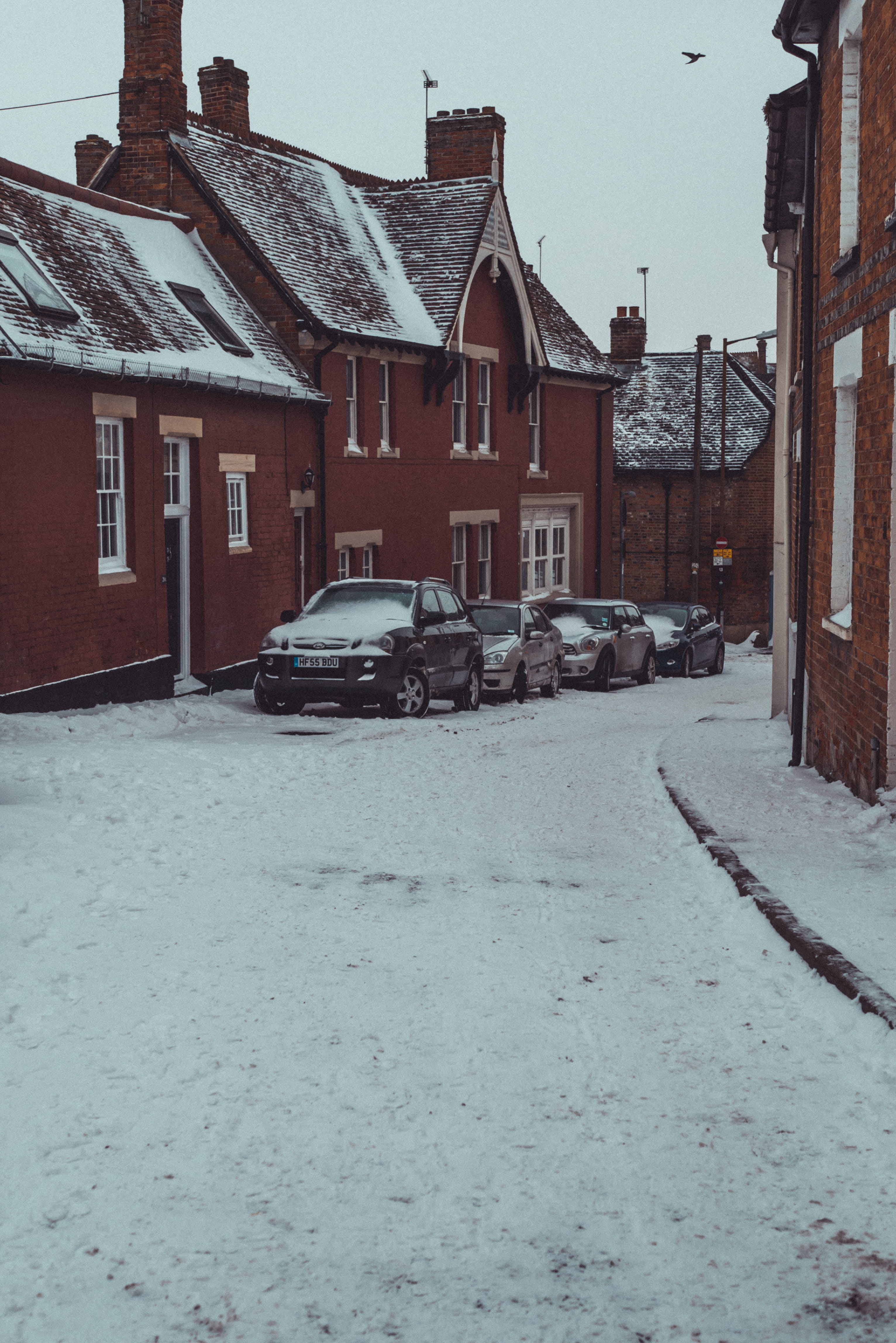 icy, houses, wantage, bricks, nature, no people, road, house, mode of transportation, built structure, street, red, car, lane, dark, extreme weather, 4K, Phone HD Wallpaper