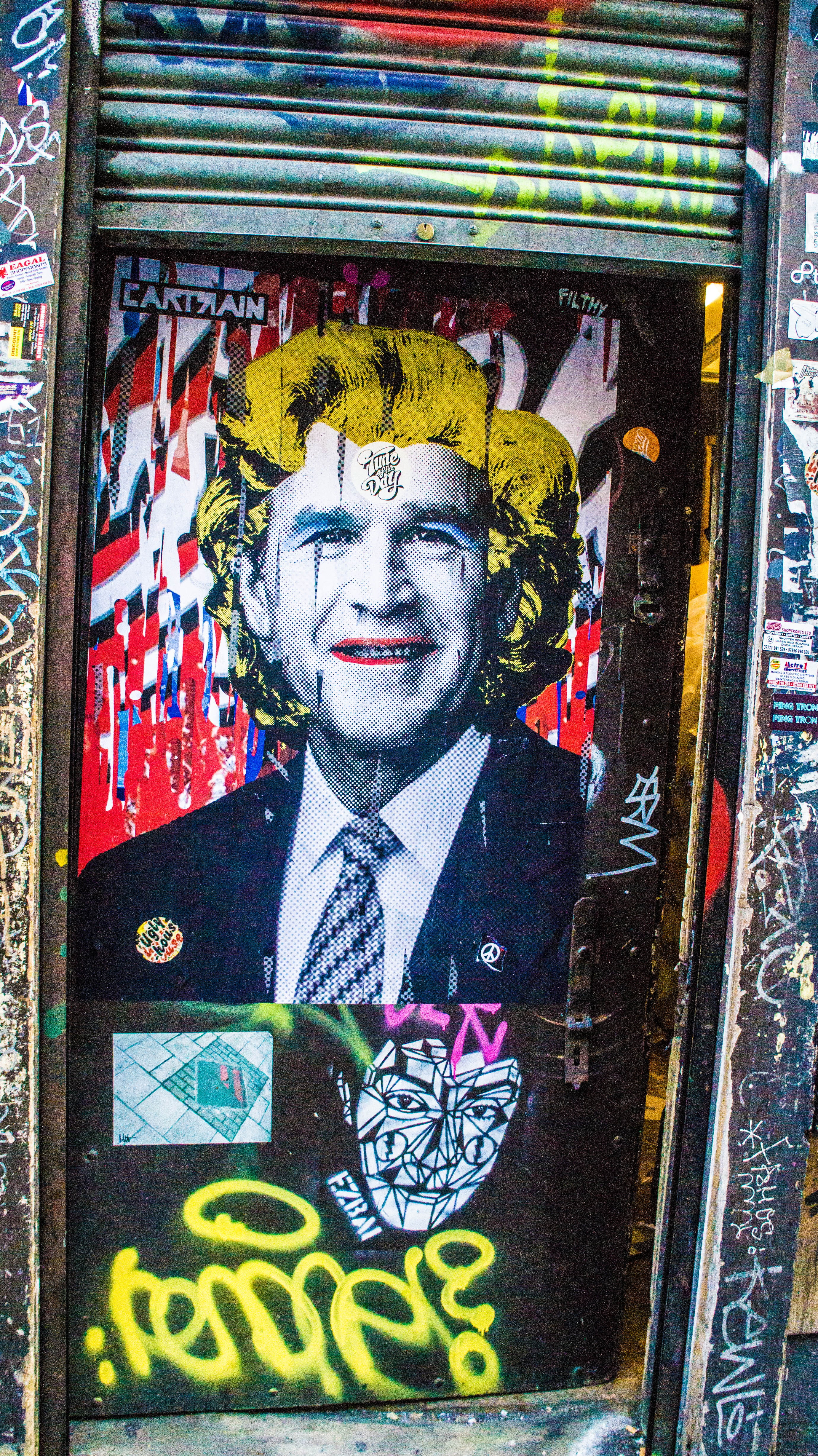 london, george bush, 4K, real people, men, front view, brick lane, portrait, lifestyles, smiling, shoreditch, young men, waist up, multi colored, poster, Phone HD Wallpaper