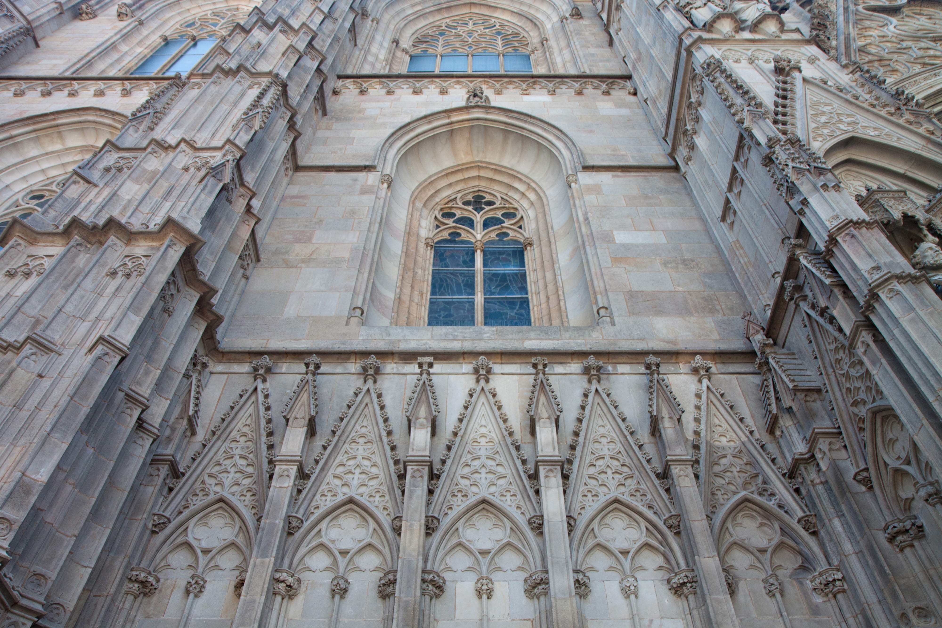 belief, travel destinations, outdoors, catholicism, famous Place, italy, Barcelona, religion, gothic Style, arch, spirituality, barcelona, Spain, low angle view, HD Wallpaper