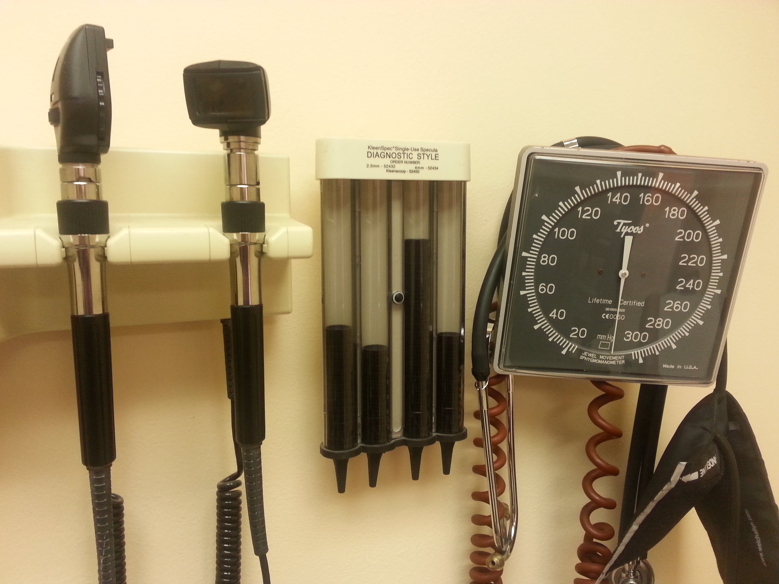 side by side, group of objects, variation, hanged, blood, choice, number, tools, table, healthcare and medicine, hospital, tool, pressure, still life, text, HD Wallpaper