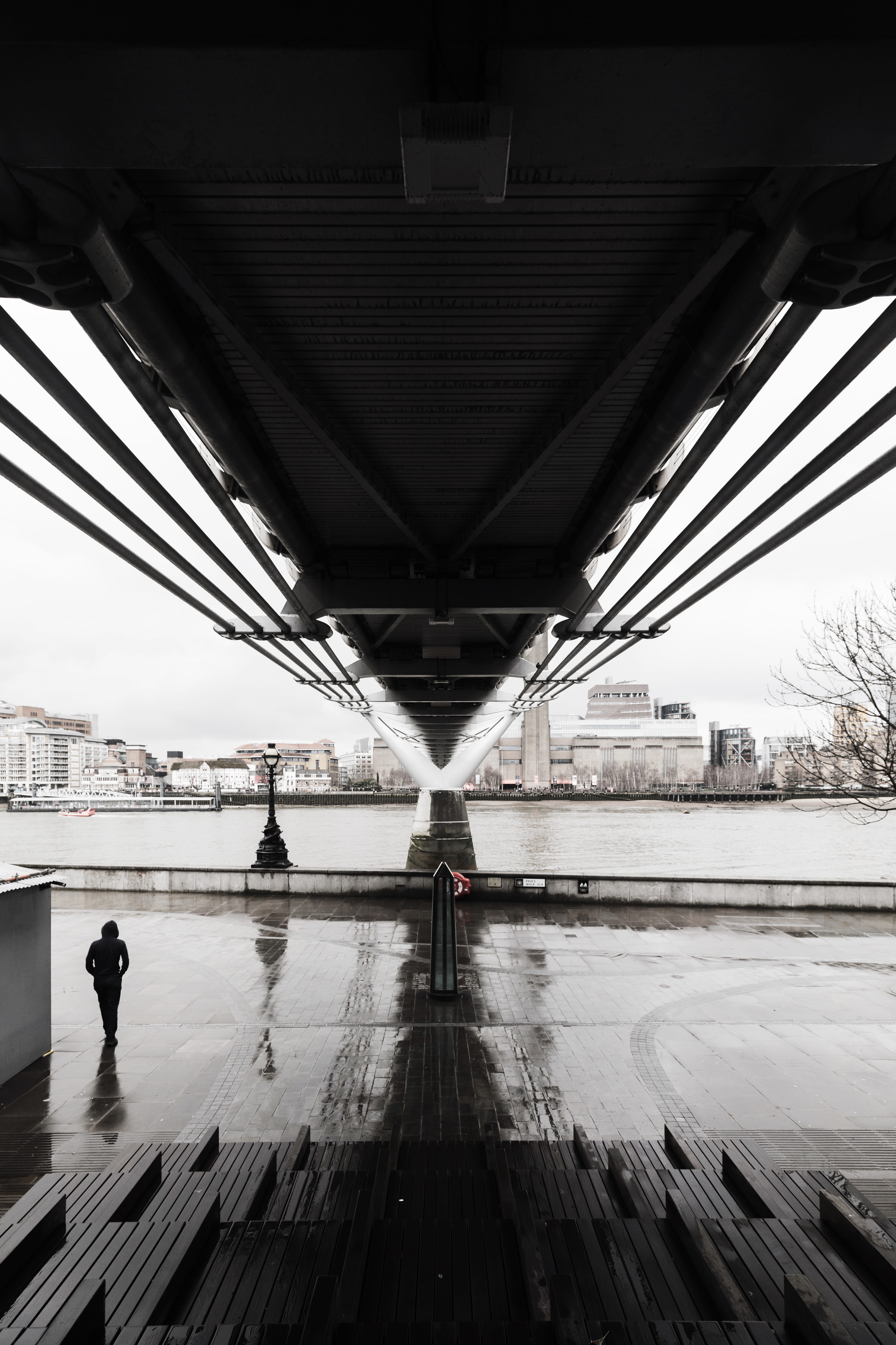 portrait, united kingdom, day, street, rear view, architectural column, indoors, one person, lifestyles, connection, modern, nature, rain, ceiling, london, Phone HD Wallpaper