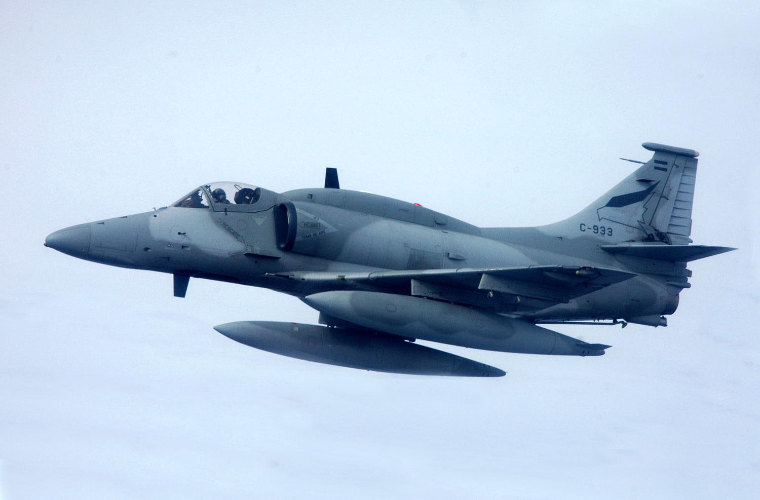 force, a 4, fightinghawk, 720P, skyhawk, air, argentina, HD Wallpaper