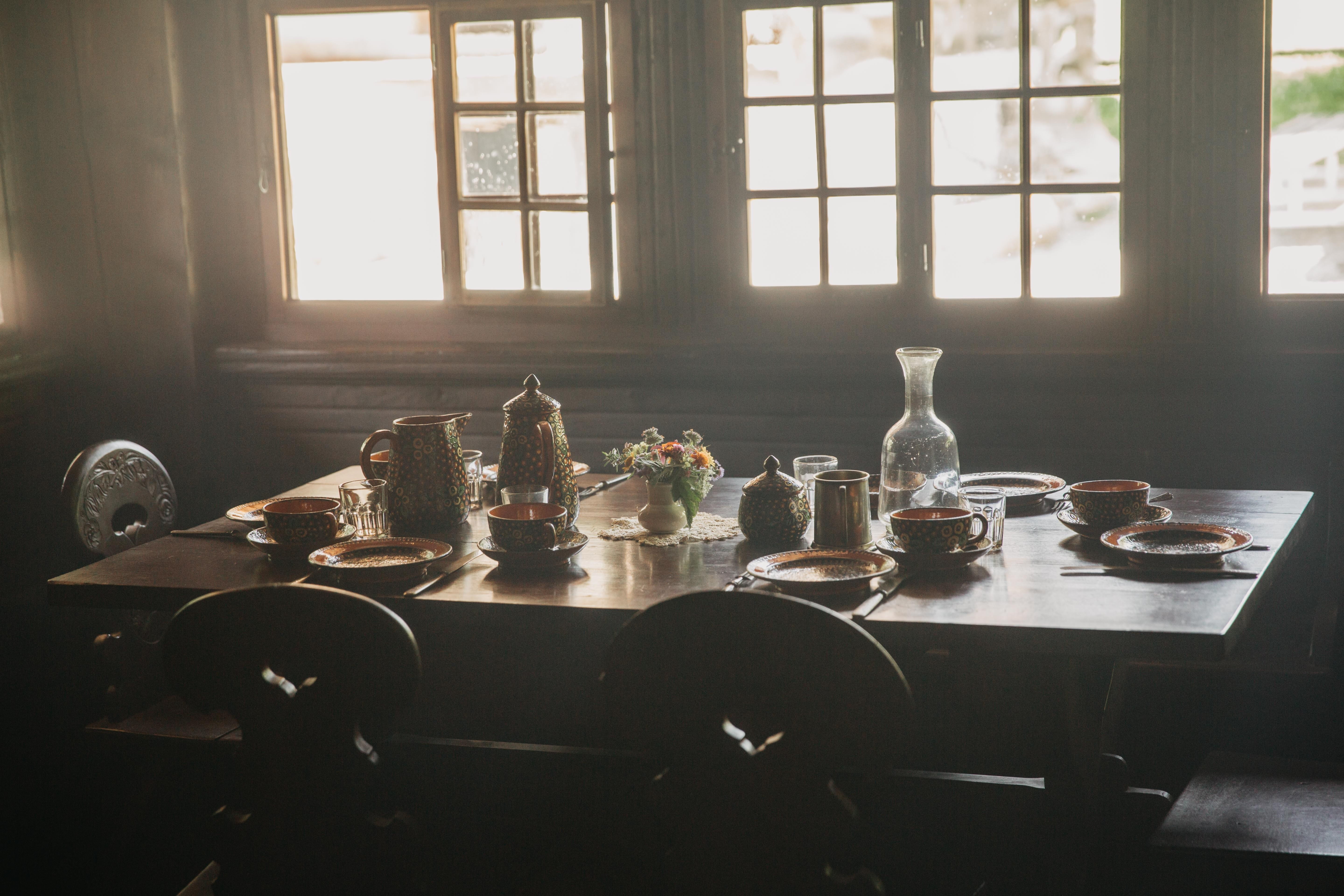 nature, tray, dining, person, seat, indoors, still life, window, dinner, 5K, tablewares, near, household equipment, domestic room, day, food and drink, HD Wallpaper