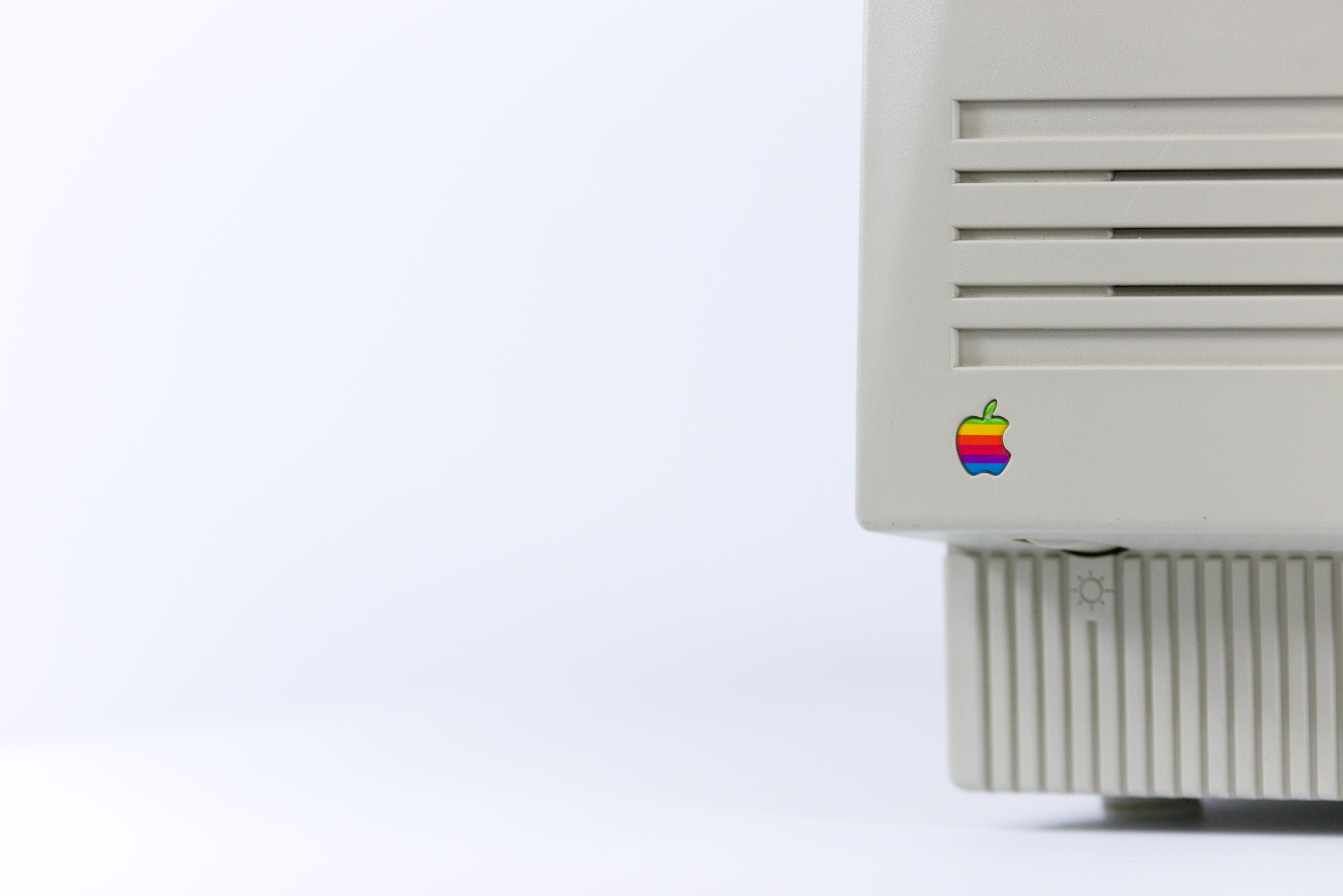 surface, studio shot, vintage, plastic, empty, push button, simplicity, logo, white color, no people, communication, architecture, connection, gray, electronics, HD Wallpaper