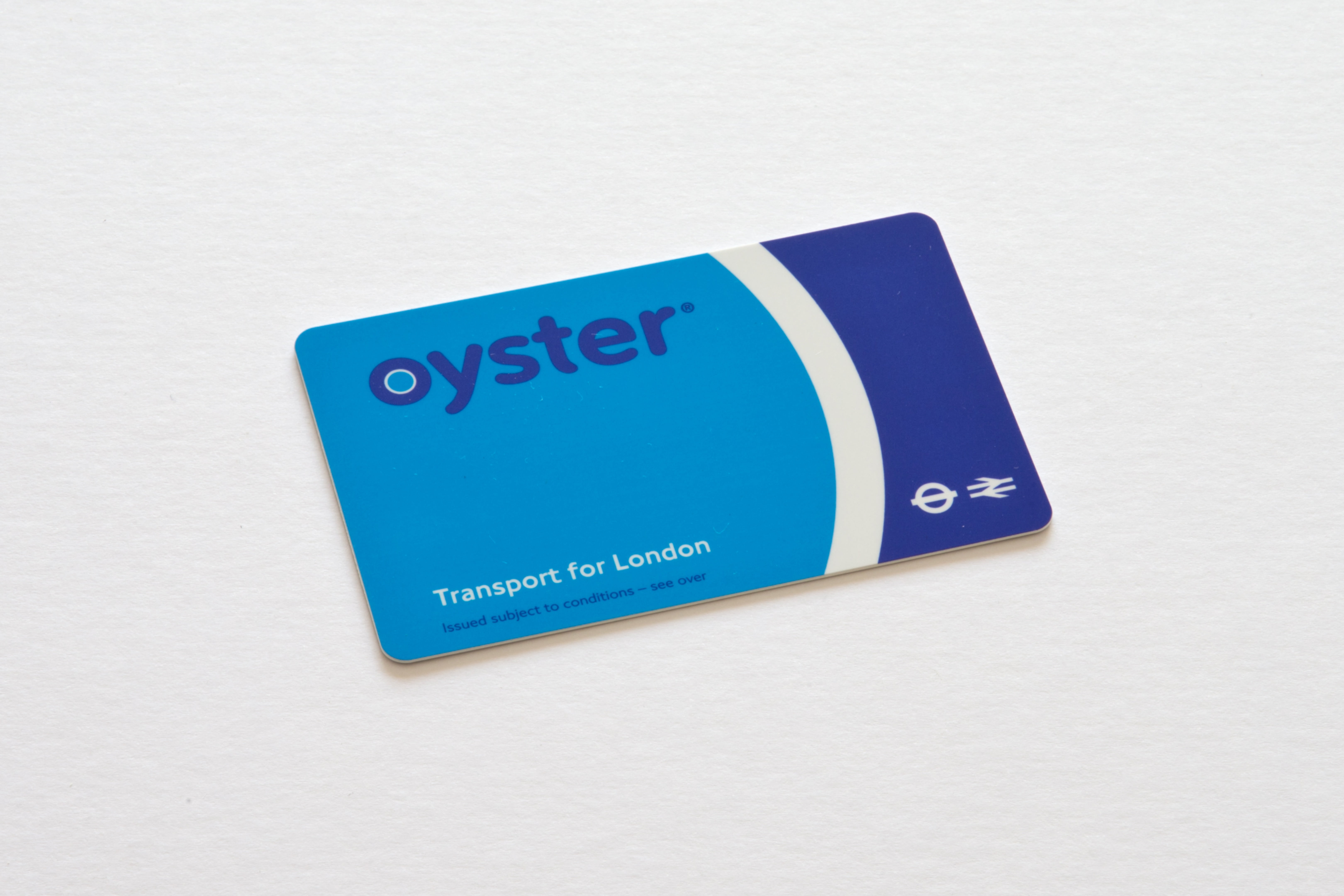 still life, close-up, travel, sign, plastic, computer key, communication, indoors, travel card, single object, studio shot, blue, business, white, text, HD Wallpaper