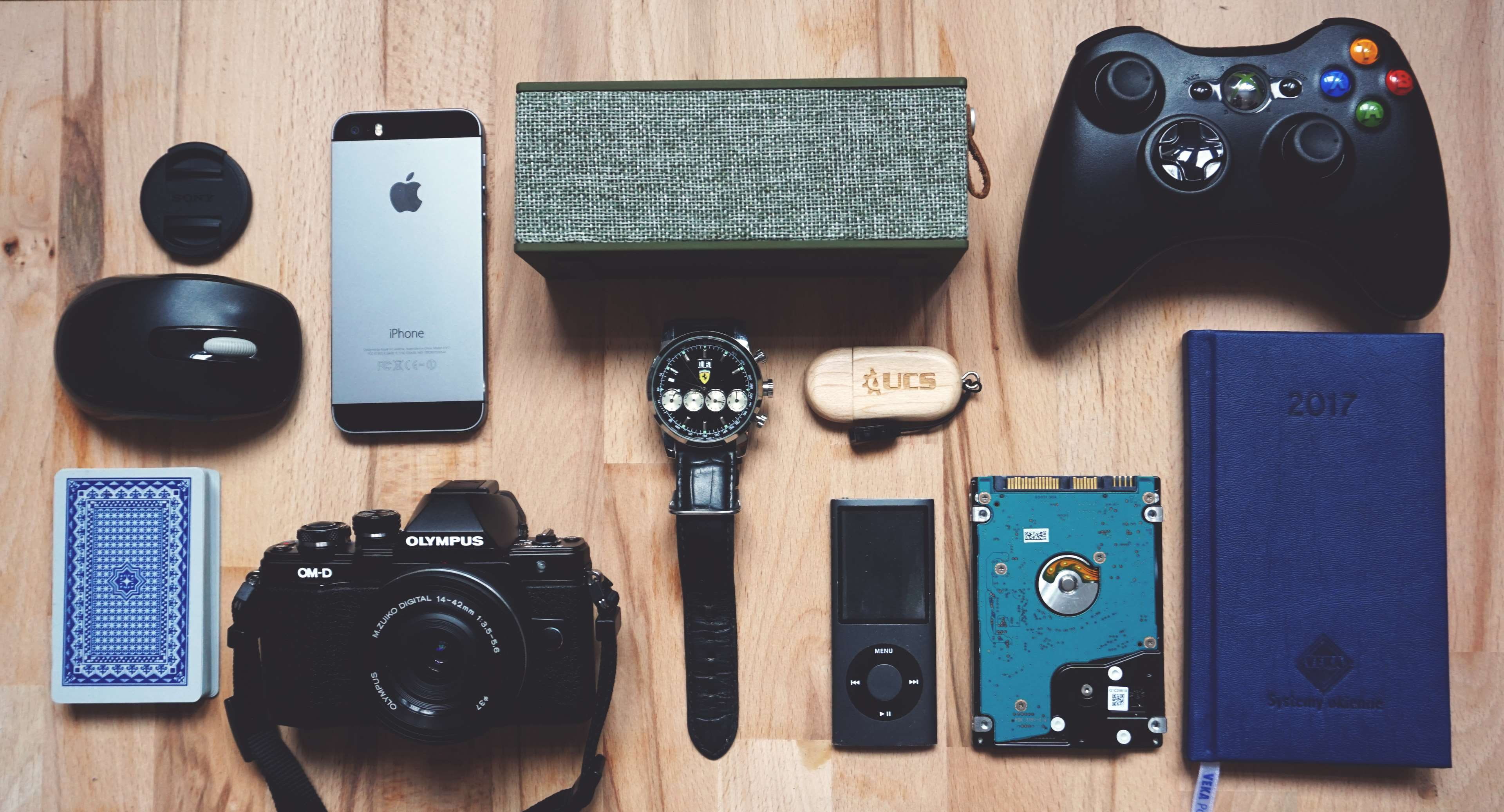 no people, slr camera, business, directly above, mobile phone, modern, 4K, disk, contemporary, high angle shot, digital single-lens reflex camera, equipment, HD Wallpaper