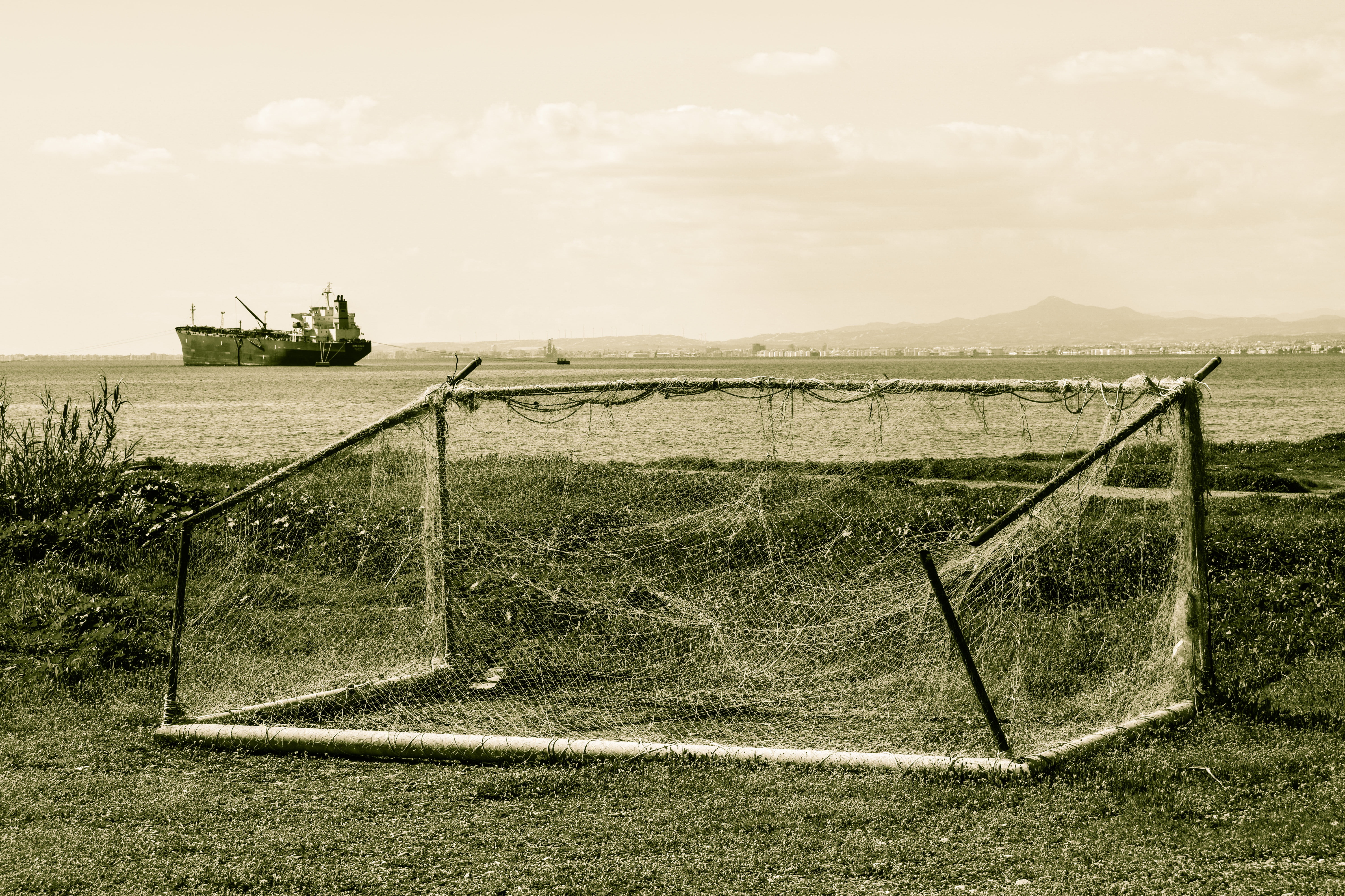 transportation, nature, outdoors, beauty in nature, broken, tranquility, field, land, tranquil scene, barrier, boundary, 5K, decay, rusty, no people, sky, HD Wallpaper