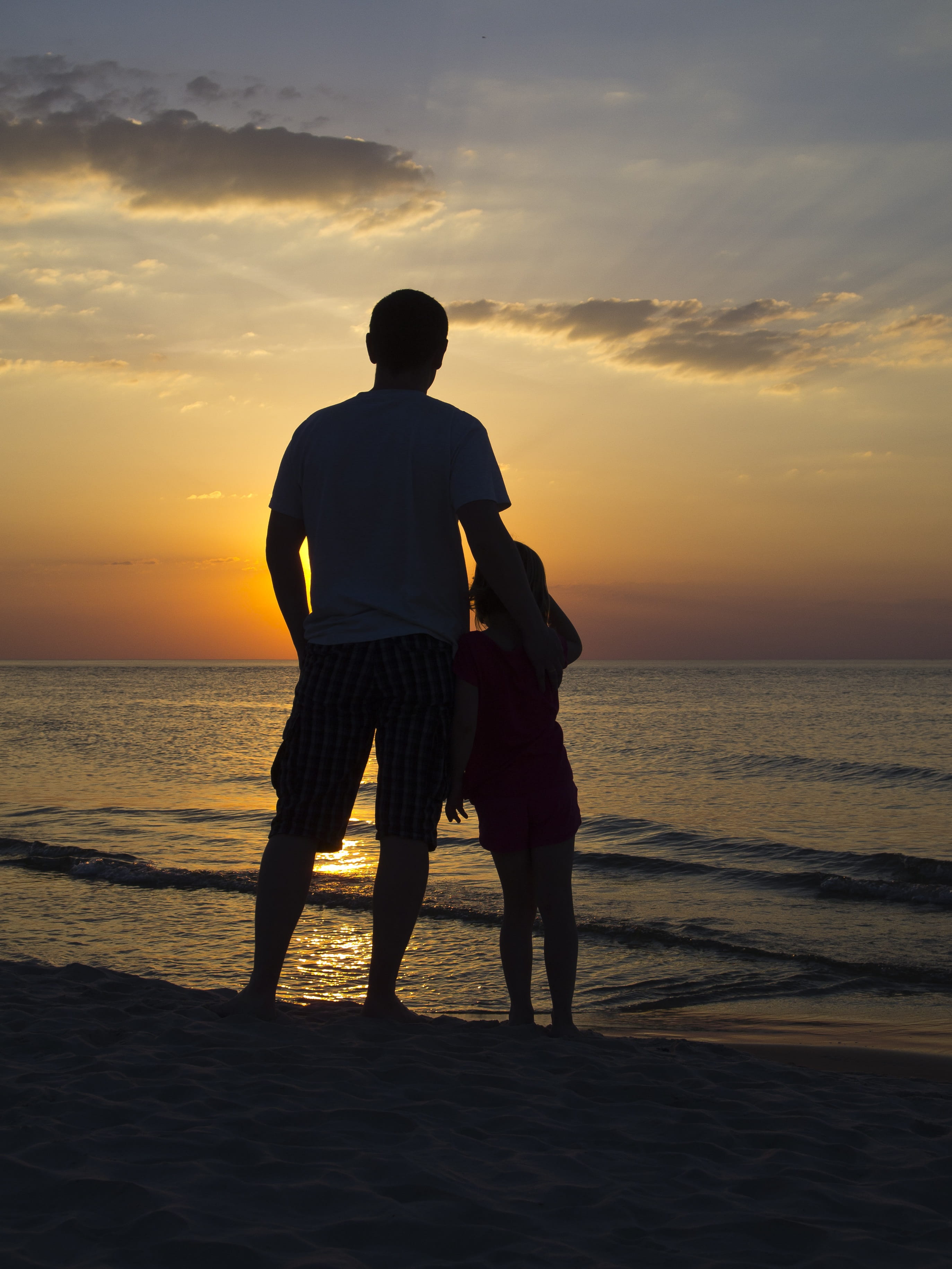 sunset, summer, horizon over water, family, scenics - nature, real people, men, back Lit, adult, couple - Relationship, standing, the coast, 2K, the proximity of the, Phone HD Wallpaper
