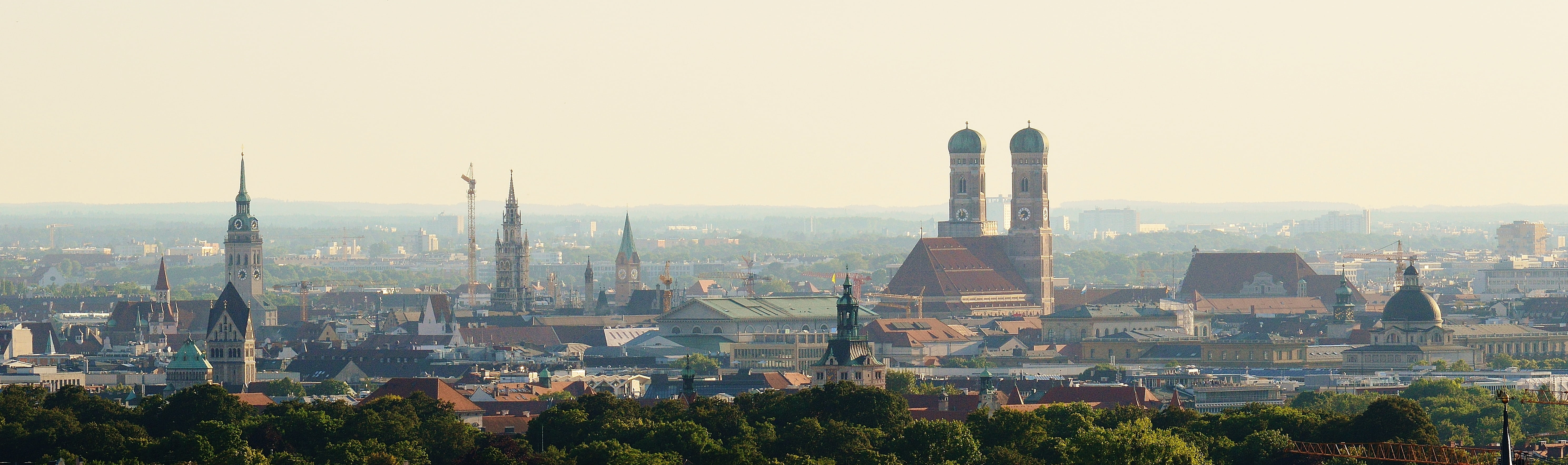 built structure, famous Place, landscape, bavaria, no people, minaret, outdoors, travel destinations, frauenkirche, houses, architecture, state capital, HD Wallpaper