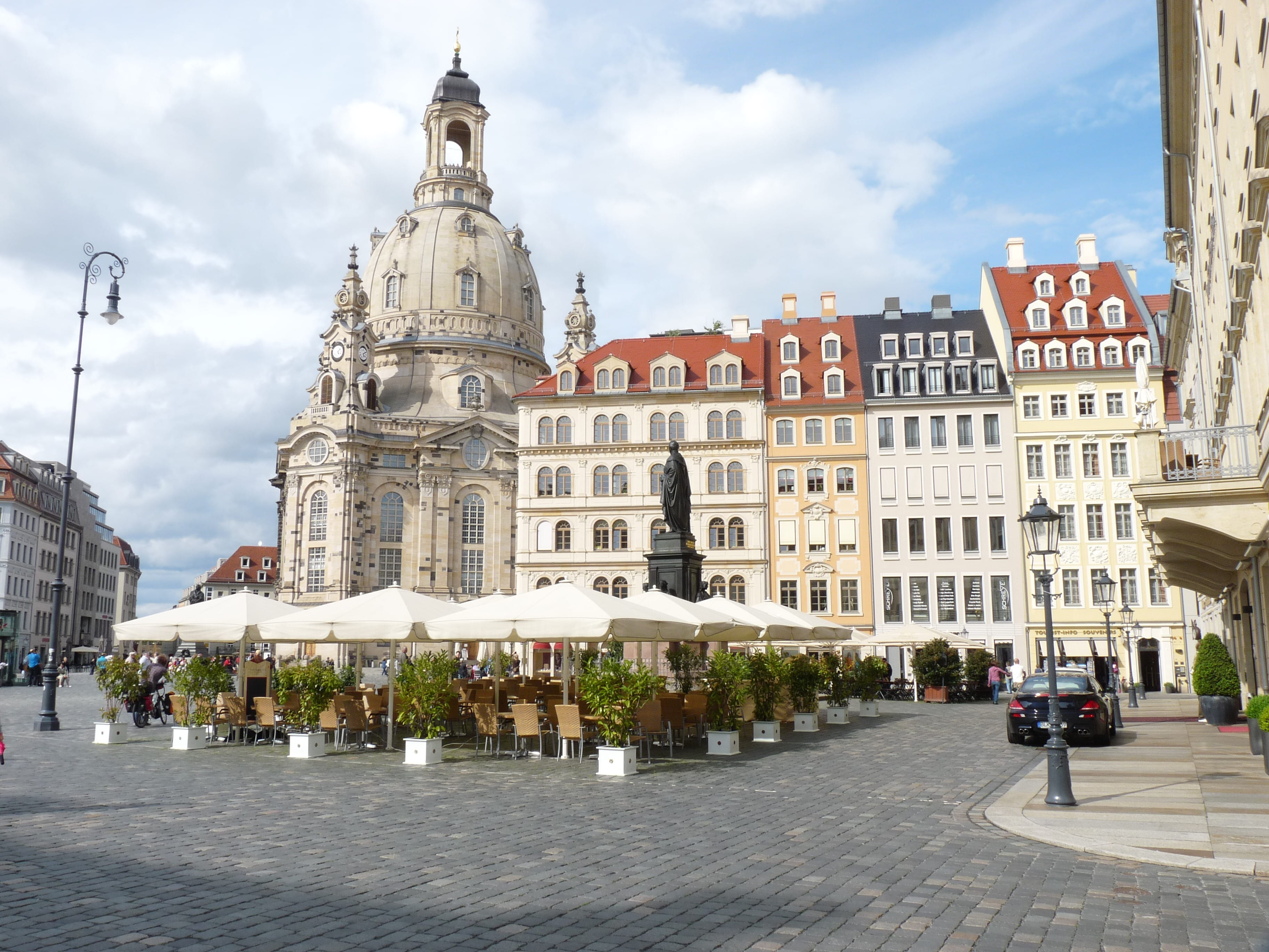 belief, city, built structure, place of worship, cloud - sky, street, day, outdoors, incidental people, nature, 2K, germany, frauenkirche dresden, religion, HD Wallpaper