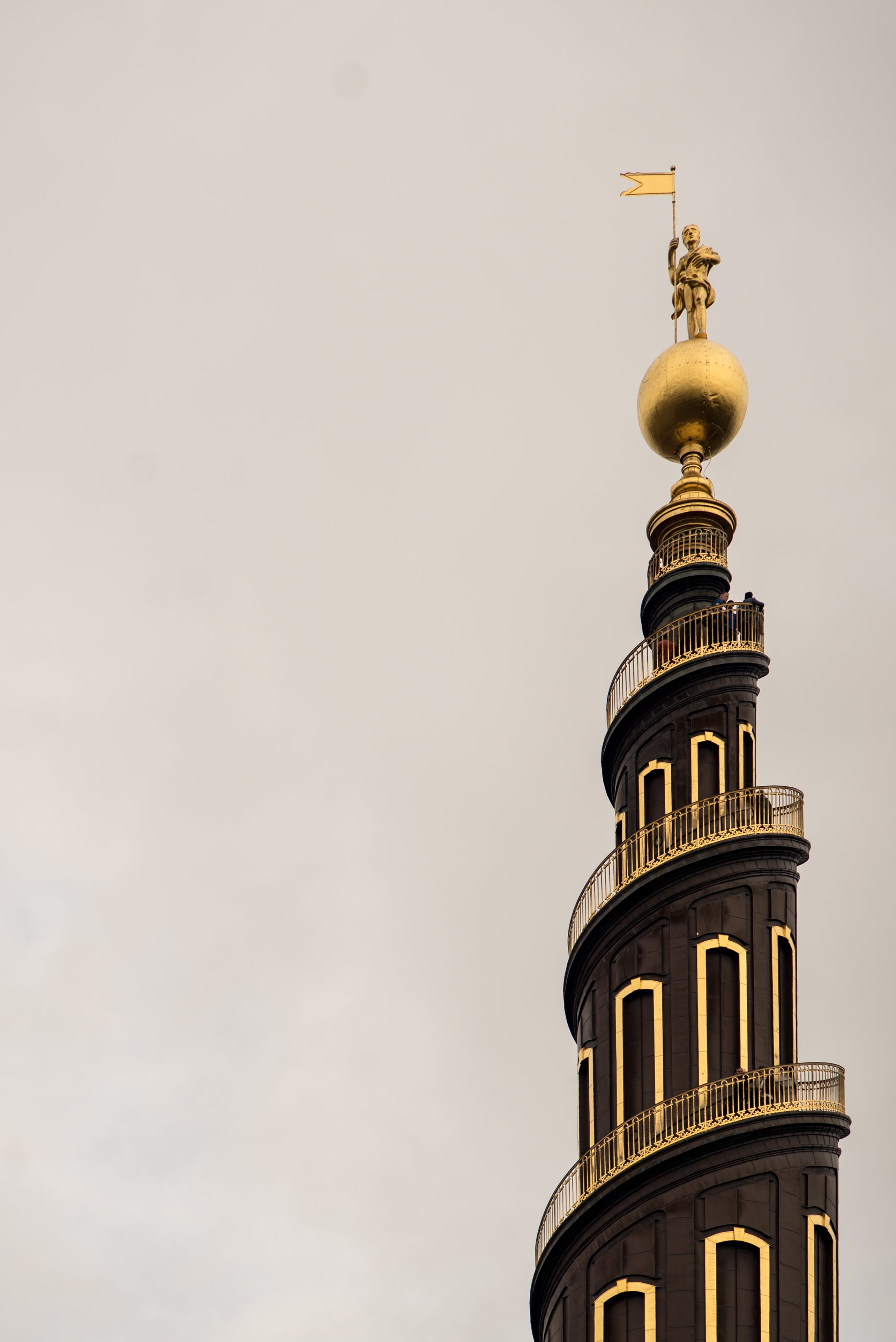 travel destinations, worms, top, tower, no people, belief, sculpture, concrete, building, close-up, plated, brass, black, clear sky, outdoors, history, Phone HD Wallpaper