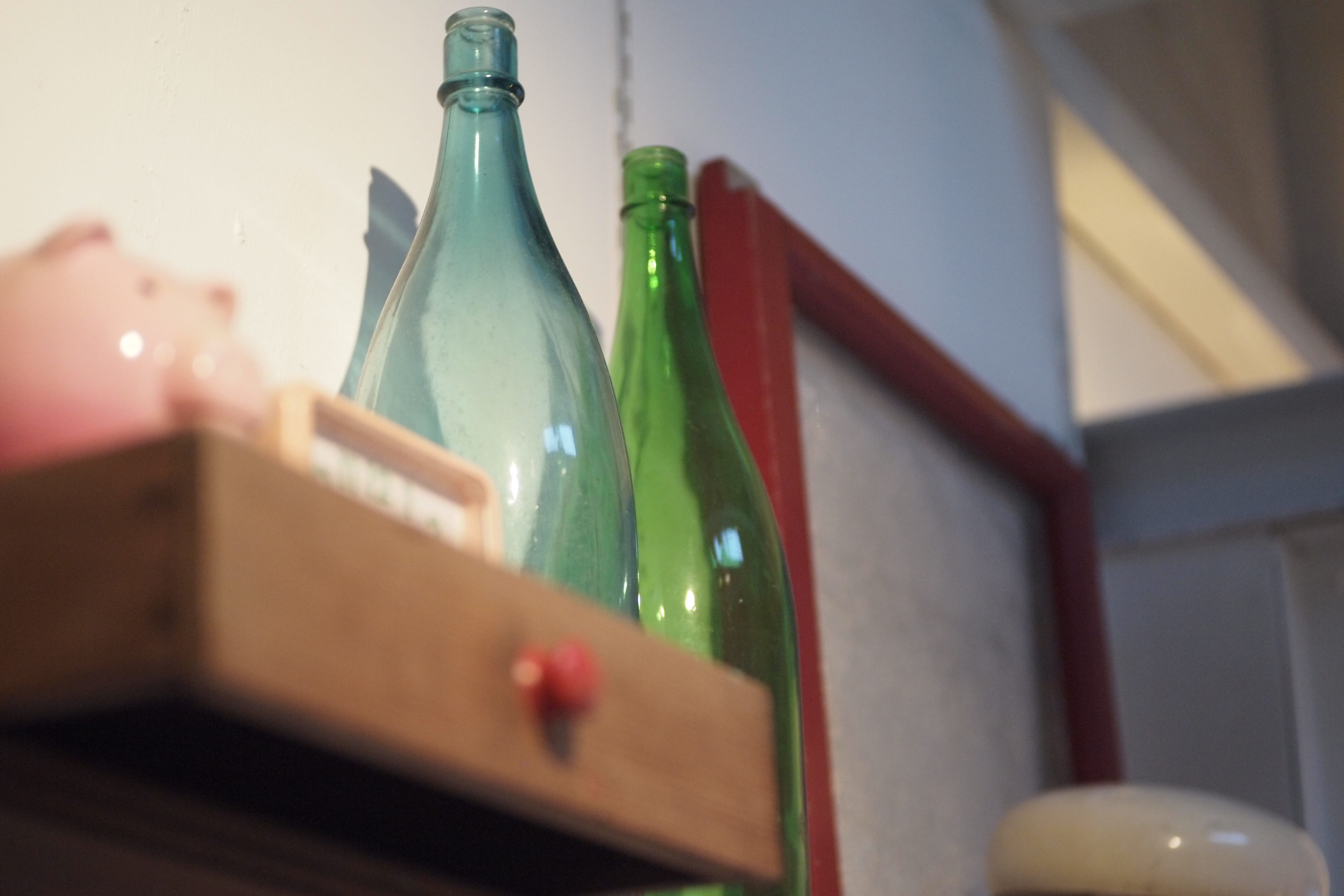 table, plywood, wine bottle, drawer, shelf, glass, human hand, lifestyles, glass - material, refreshment, bottle, low angle view, indoors, alcohol, wine, HD Wallpaper