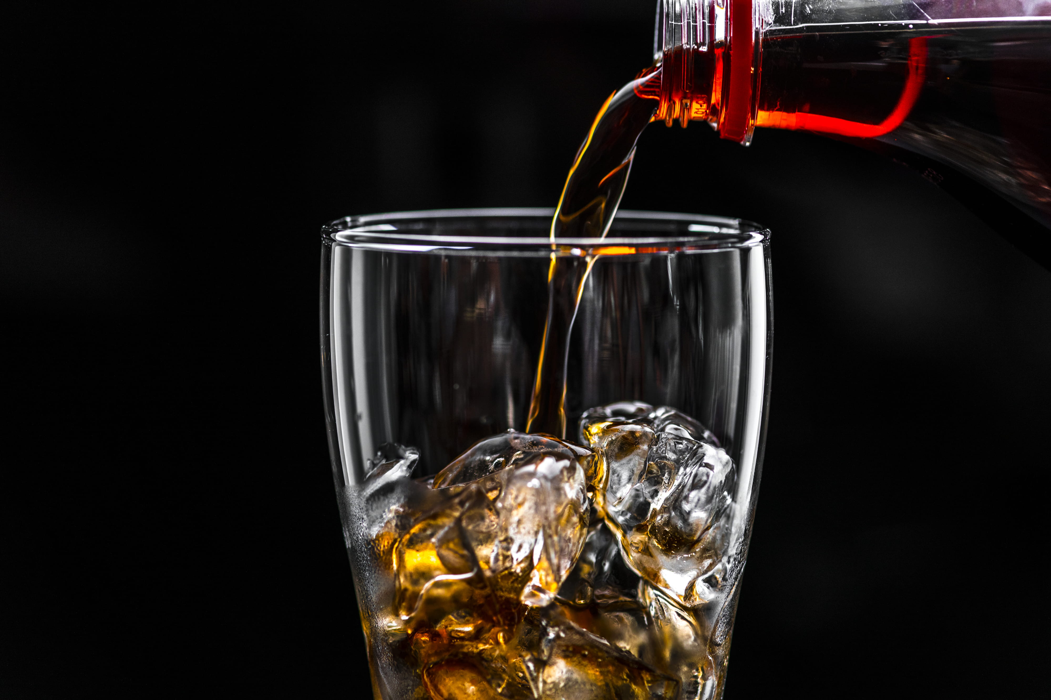 drinking, studio shot, carbonated drink, drink, transparent, glass - material, caffeine, flavored, splashing, flavoring, beverage, refreshment, freshness, HD Wallpaper